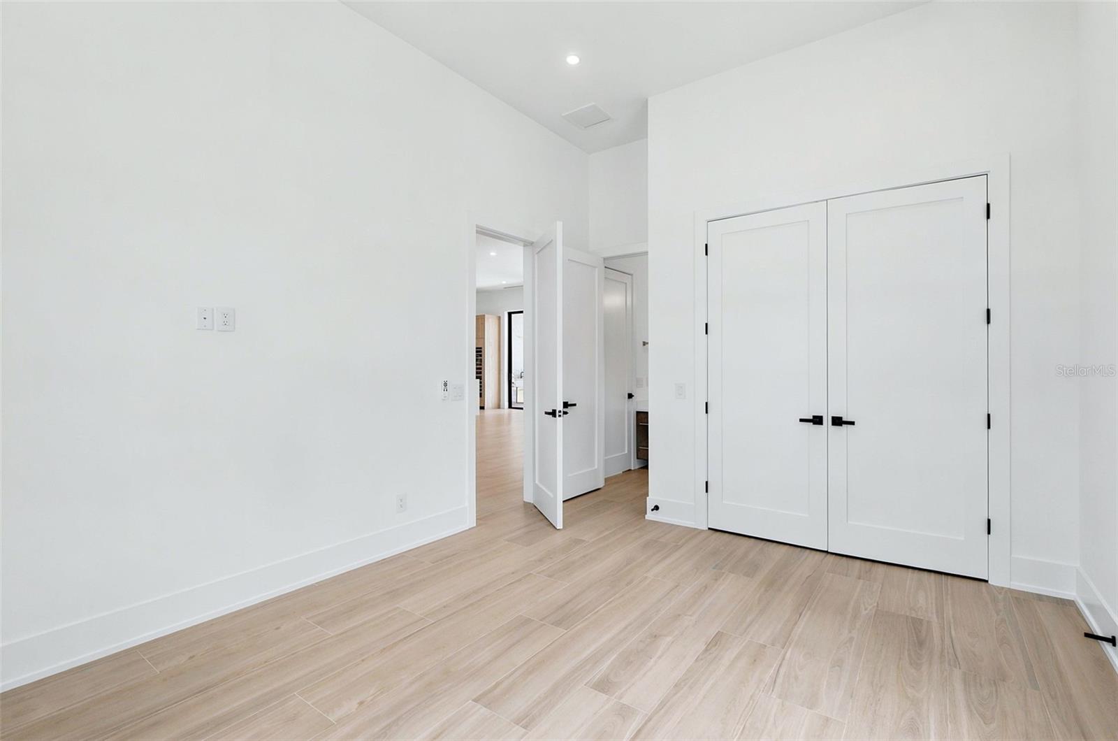 HARTLAND PARK - Residential