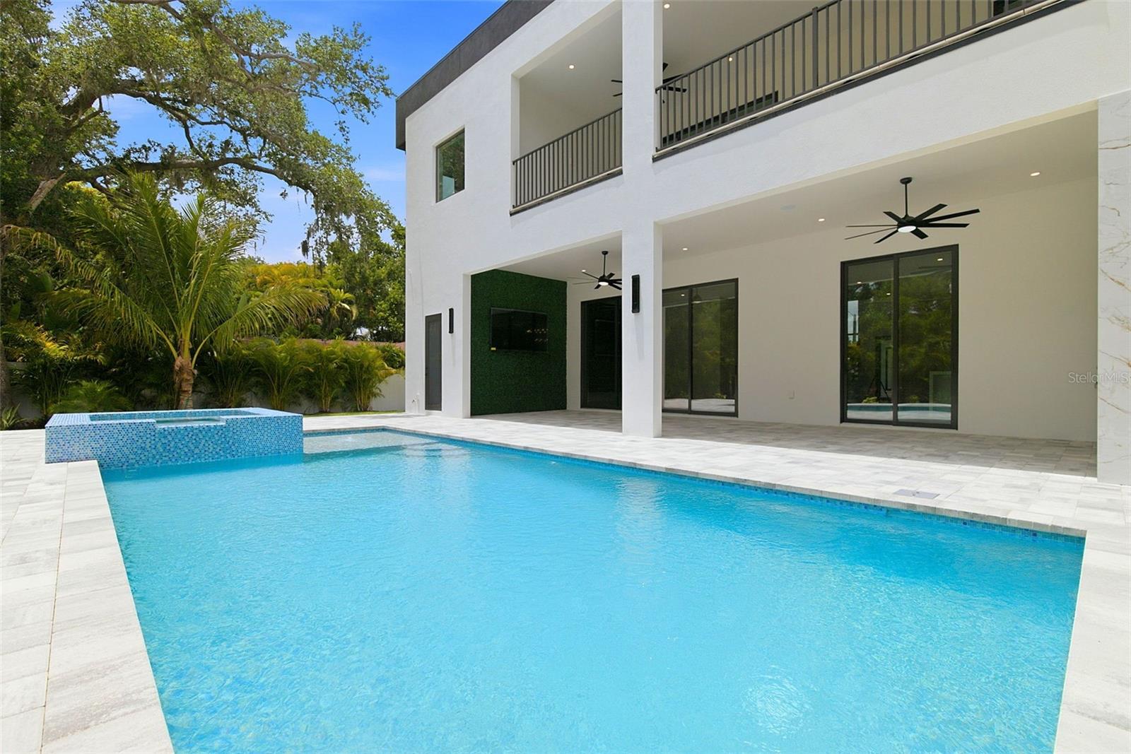 HARTLAND PARK - Residential