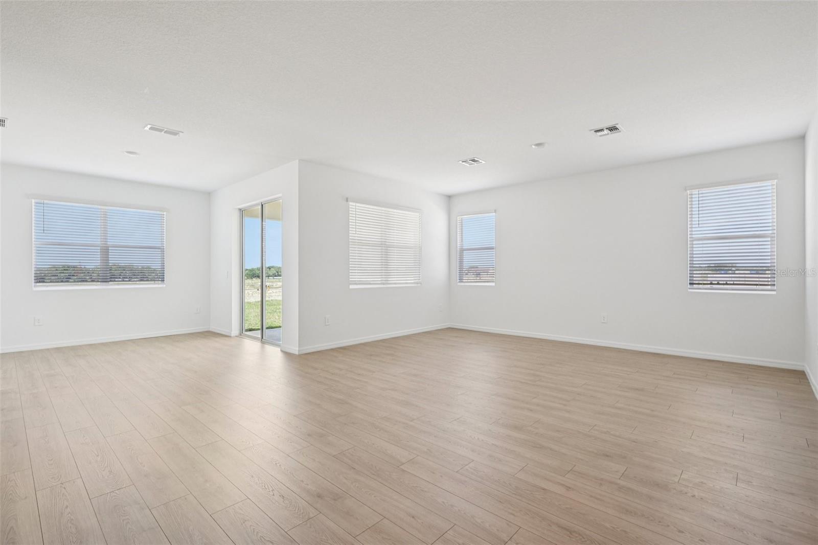HARMONY ON LAKE ELOISE - Residential
