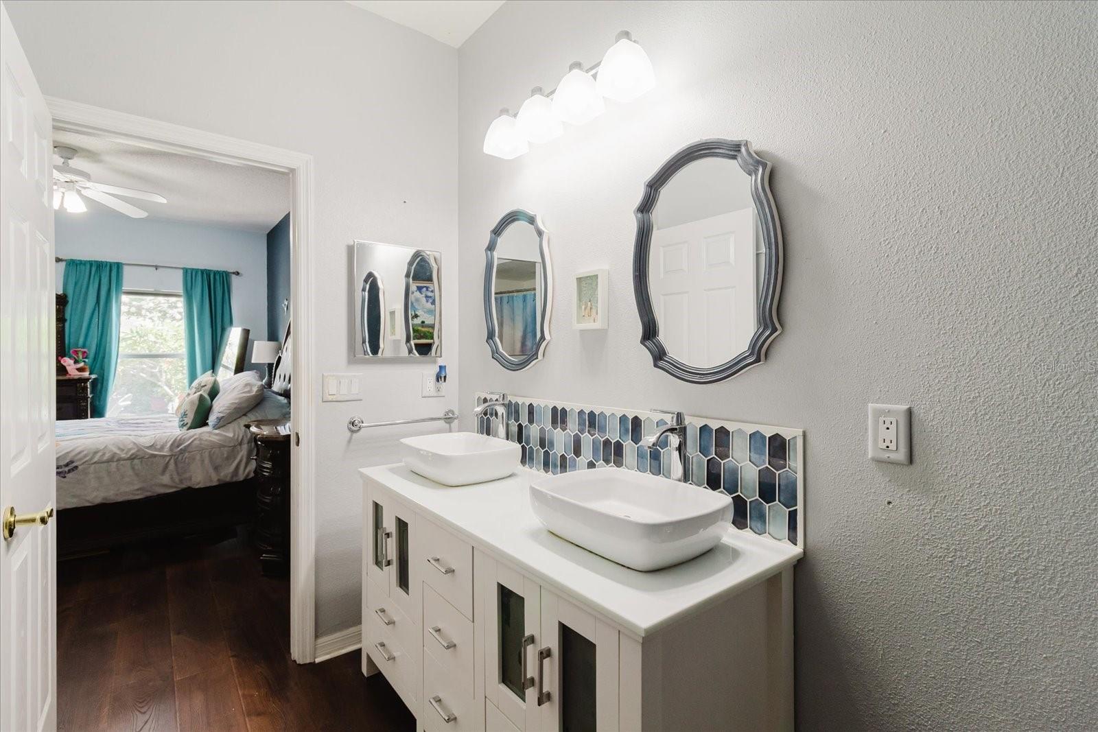 BROOKFIELD - Residential