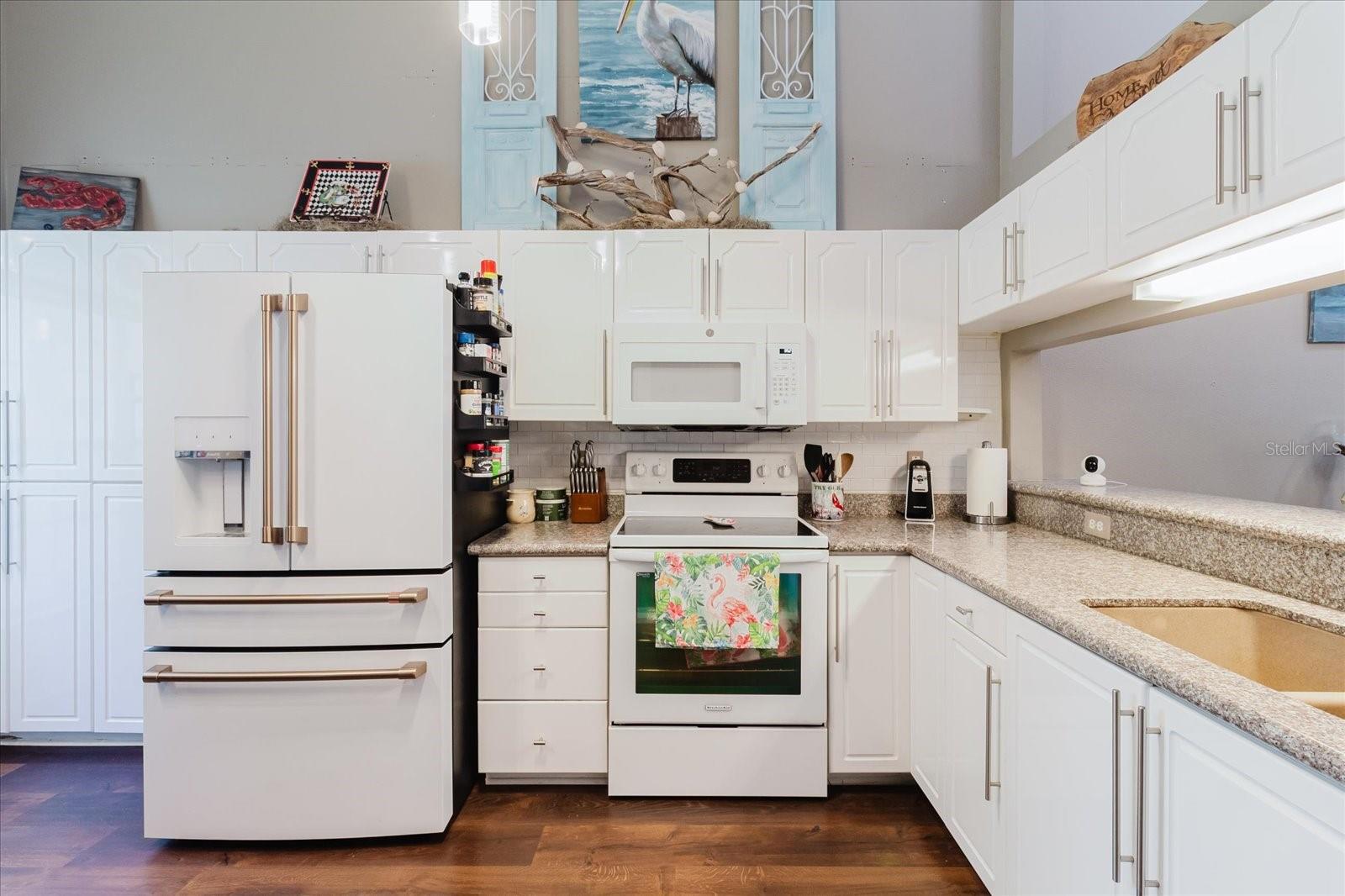 BROOKFIELD - Residential