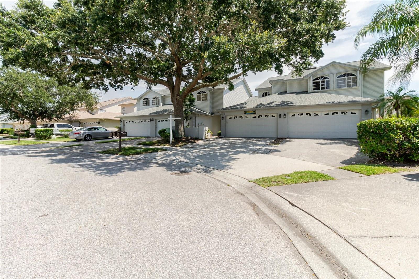 BROOKFIELD - Residential