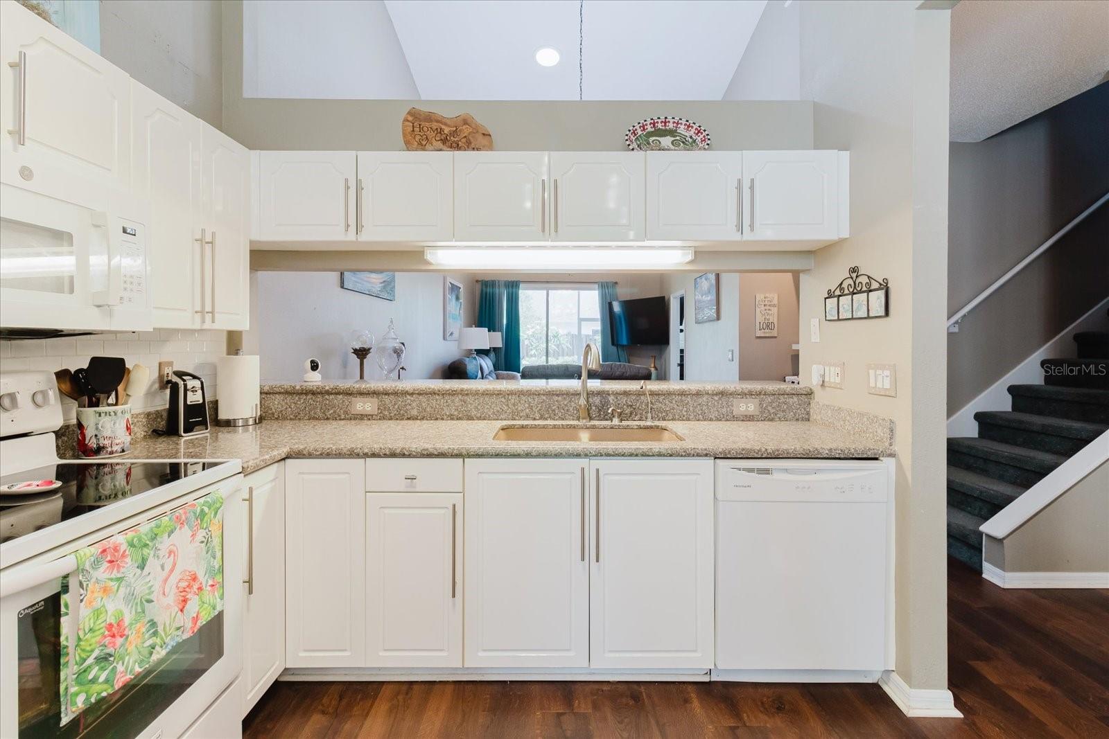 BROOKFIELD - Residential