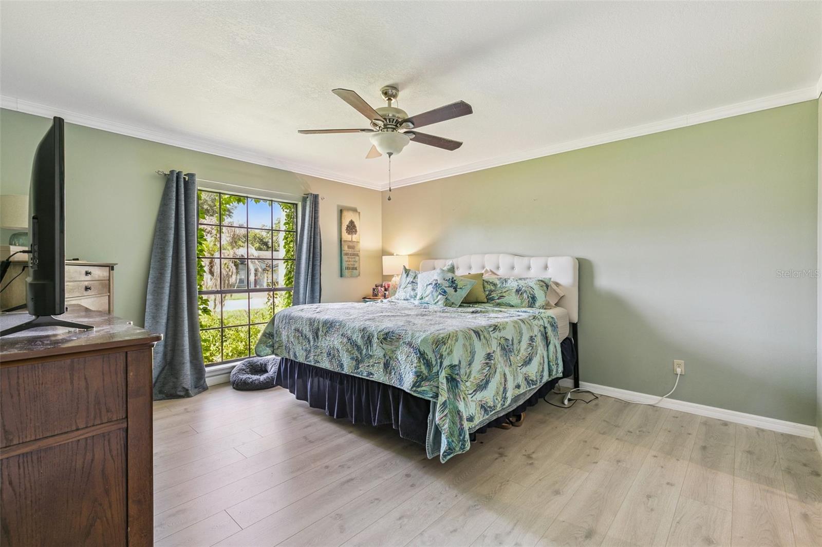WOODBOUND LAKES - Residential