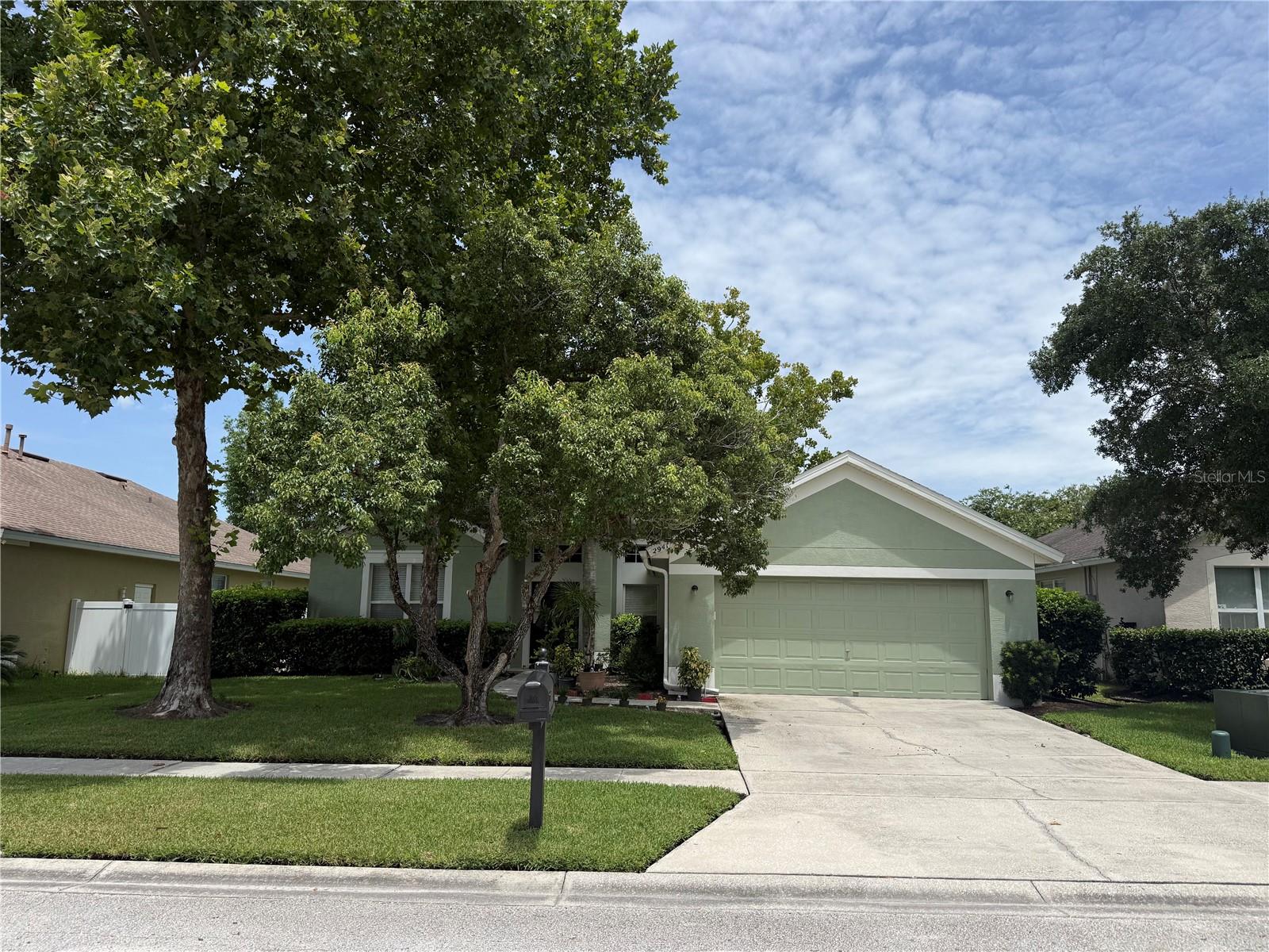 Opportunity awaits in the desirable Aloma Woods community! This well designed single-story home offers 4 bedrooms, 2 bathrooms, and a functional split-bedroom floor plan that's ideal for both everyday living and entertaining. With great bones and a thoughtful layout, this home is the perfect blank canvas for buyers ready to bring their own style and fresh ideas to create the home of their dreams.
The spacious primary suite features a large walk-in closet and an en-suite bath with separate soaking tub and shower. Three additional bedrooms are situated on the opposite side of the home and share a full bath with a tub/shower combination. Formal living and dining rooms provide flexible gathering spaces, while the kitchen overlooks the family room and cozy breakfast nook, making it easy to stay connected. Sliding glass doors from the breakfast nook open to a screened rear lanai, creating the perfect spot to enjoy your morning coffee or unwind in the evening. A small backyard offers low-maintenance outdoor living. Additional features include an attached two-car garage, interior laundry room, natural gas, wood-grain laminate flooring throughout the main living areas, tile in the wet areas, and carpet in the bedrooms.
Residents of Aloma Woods enjoy a community pool, cabana, and playground, along with the convenience of a centralized location. Ideally located near major roadways for an easy commute, the community is just minutes from excellent shopping, dining, parks, UCF, and top-rated Seminole County schools. Whether you're looking for your next home or an opportunity to personalize a property in a sought after location, this home offers exceptional potential and value.
