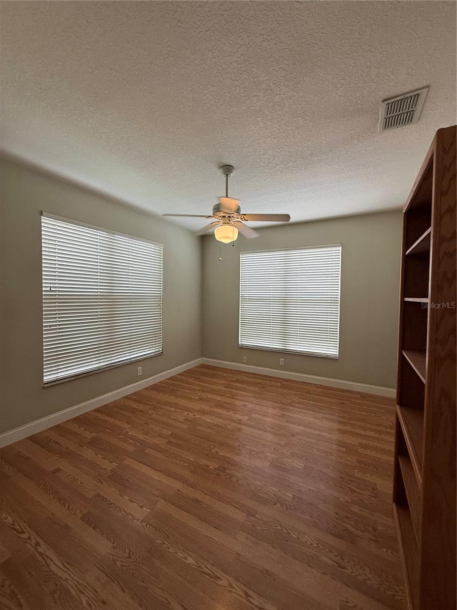 ALOMA WOODS PH 2 - Residential