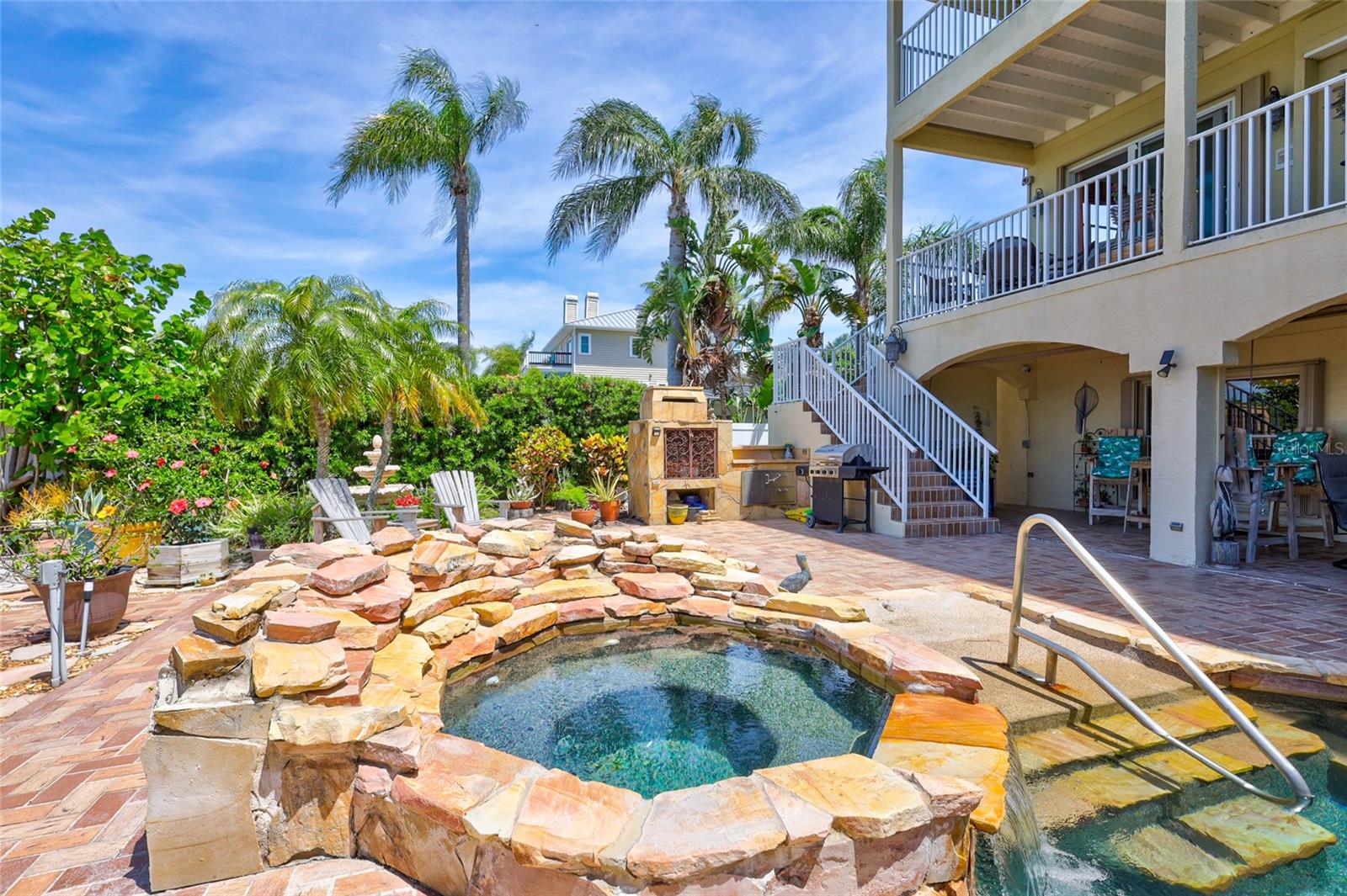 BAYWOOD SHORES - Residential