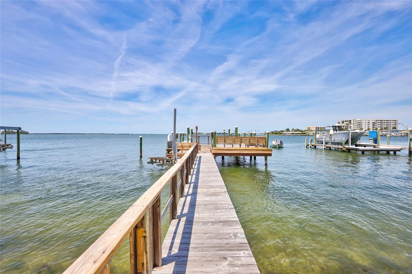 BAYWOOD SHORES - Residential