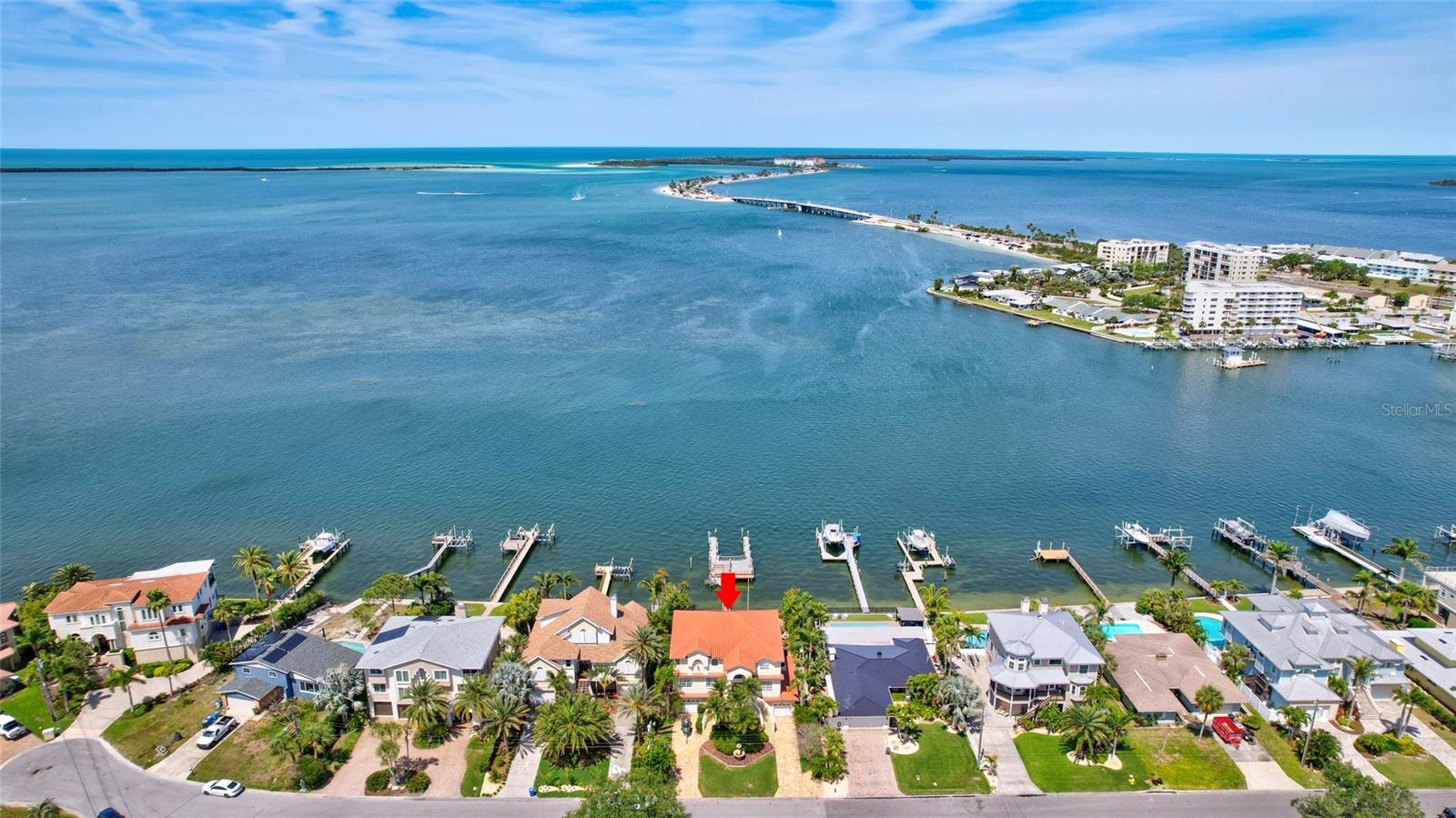 BAYWOOD SHORES - Residential
