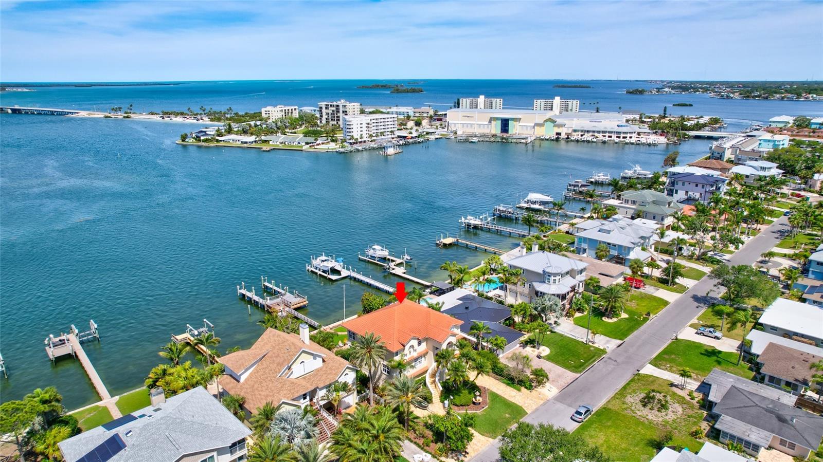 BAYWOOD SHORES - Residential