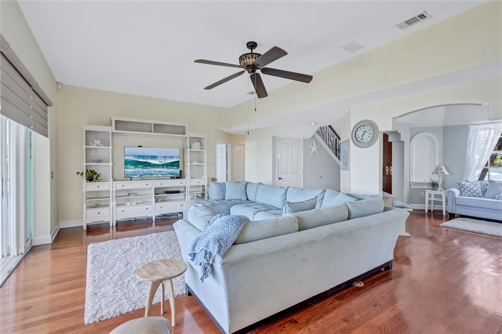 BAYWOOD SHORES - Residential