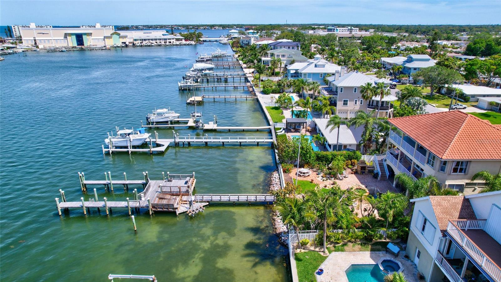BAYWOOD SHORES - Residential