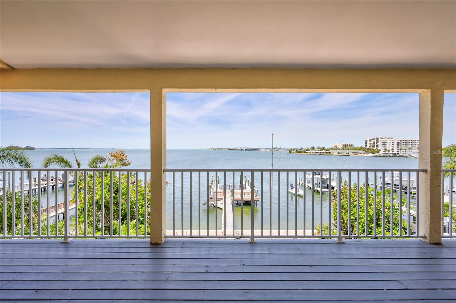 BAYWOOD SHORES - Residential