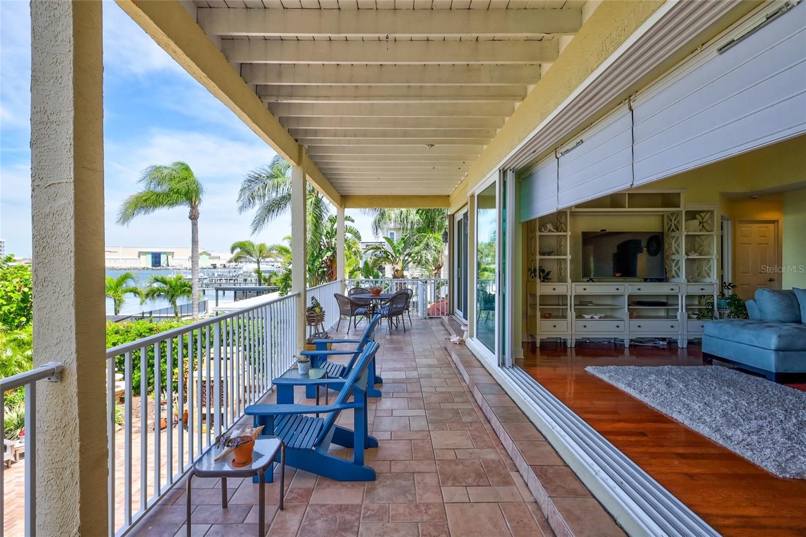 BAYWOOD SHORES - Residential