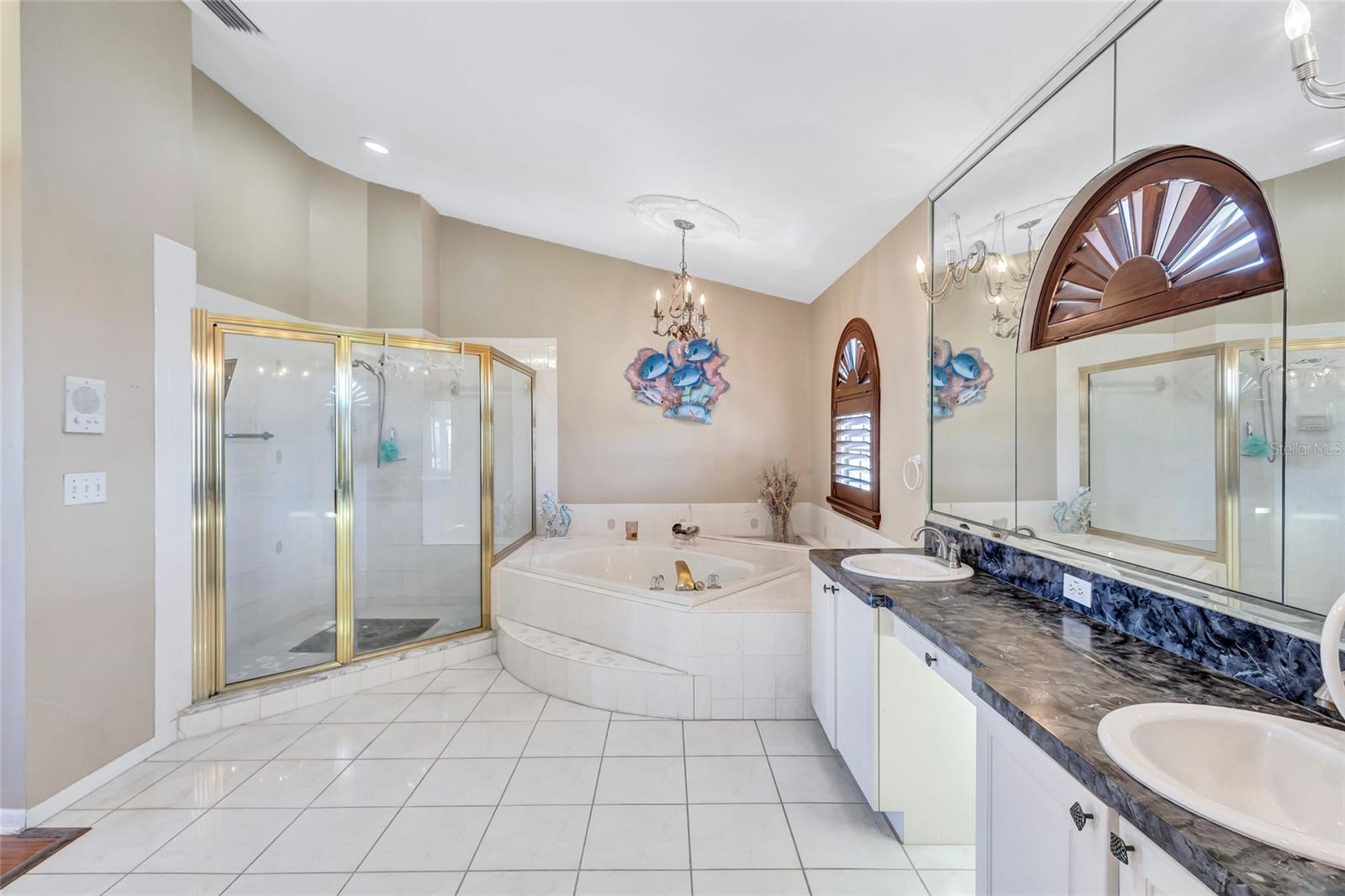 BAYWOOD SHORES - Residential