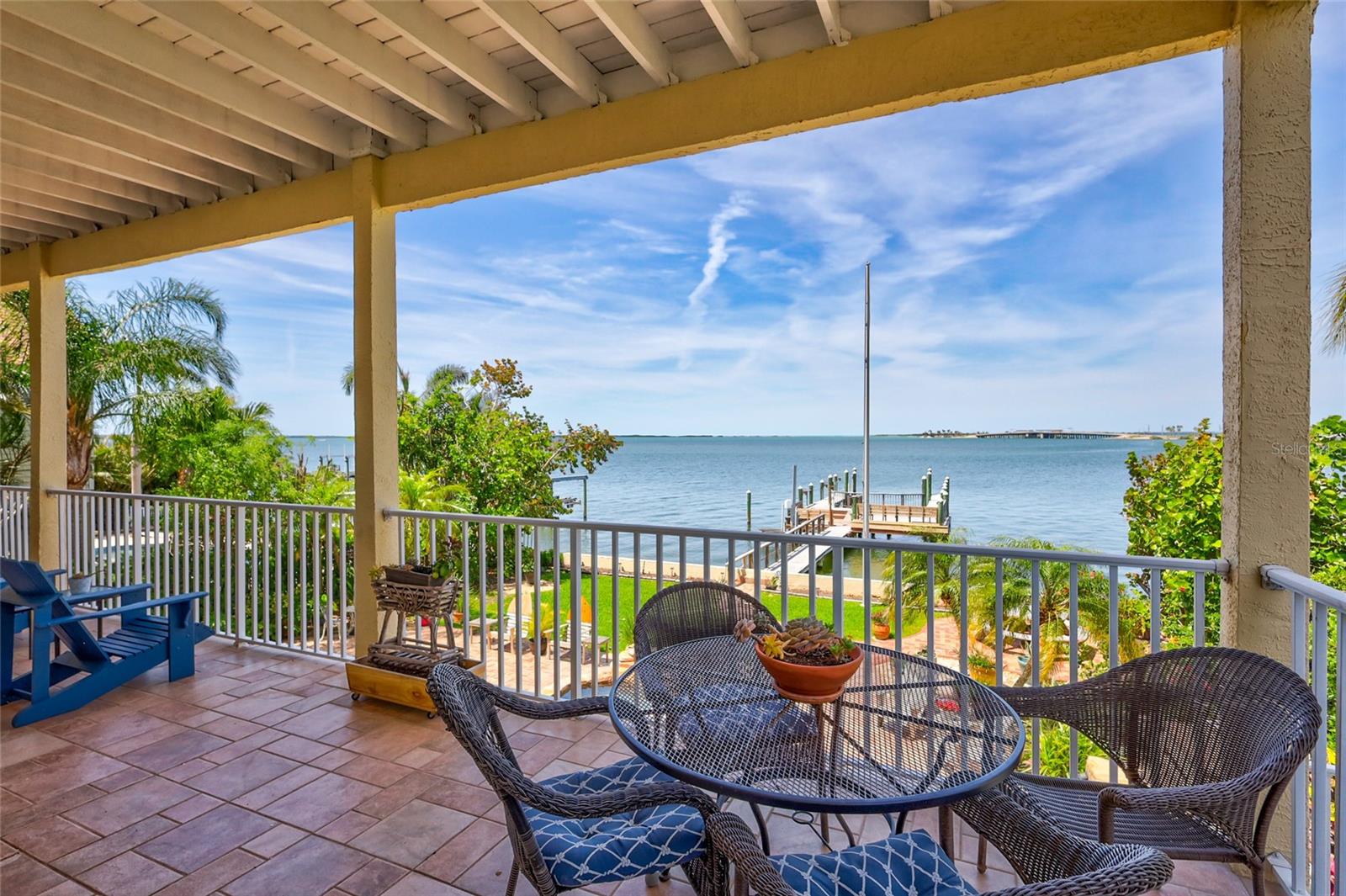 BAYWOOD SHORES - Residential