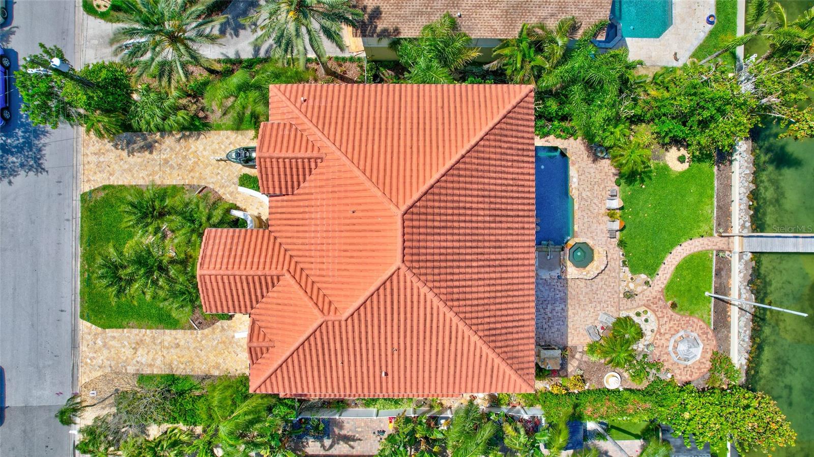 BAYWOOD SHORES - Residential