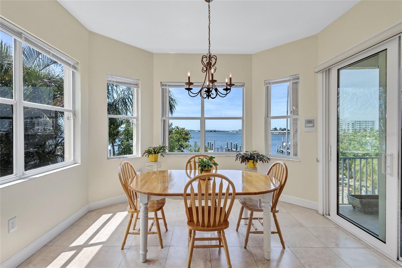 BAYWOOD SHORES - Residential