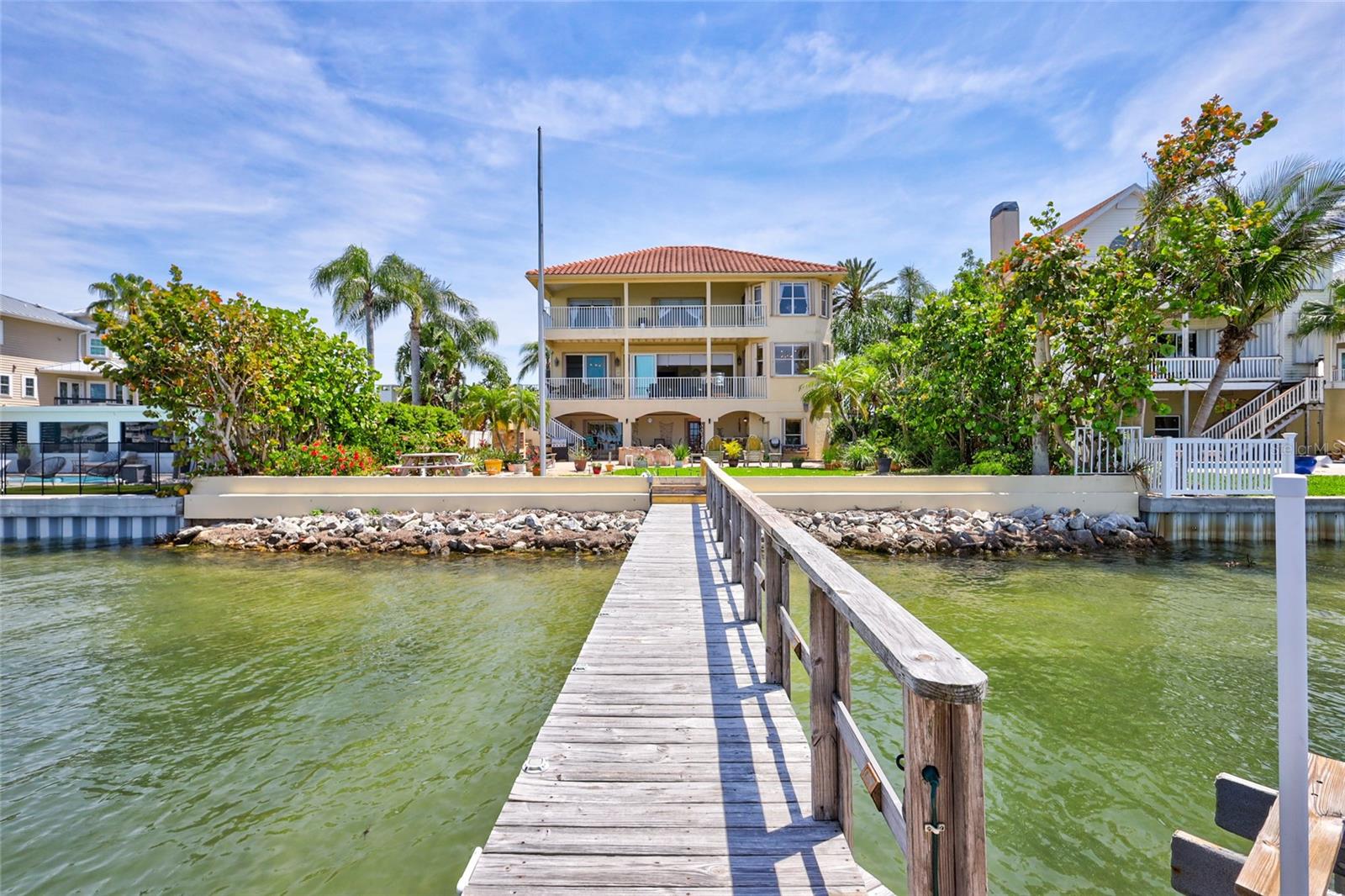 BAYWOOD SHORES - Residential