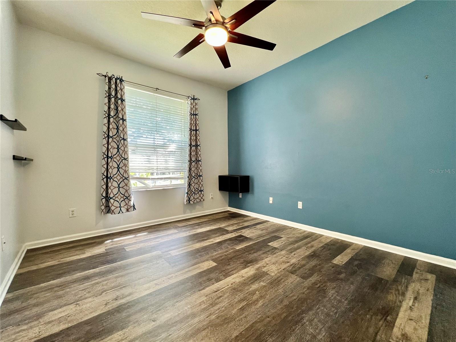 LANDSBROOK TERRACE - Residential Lease