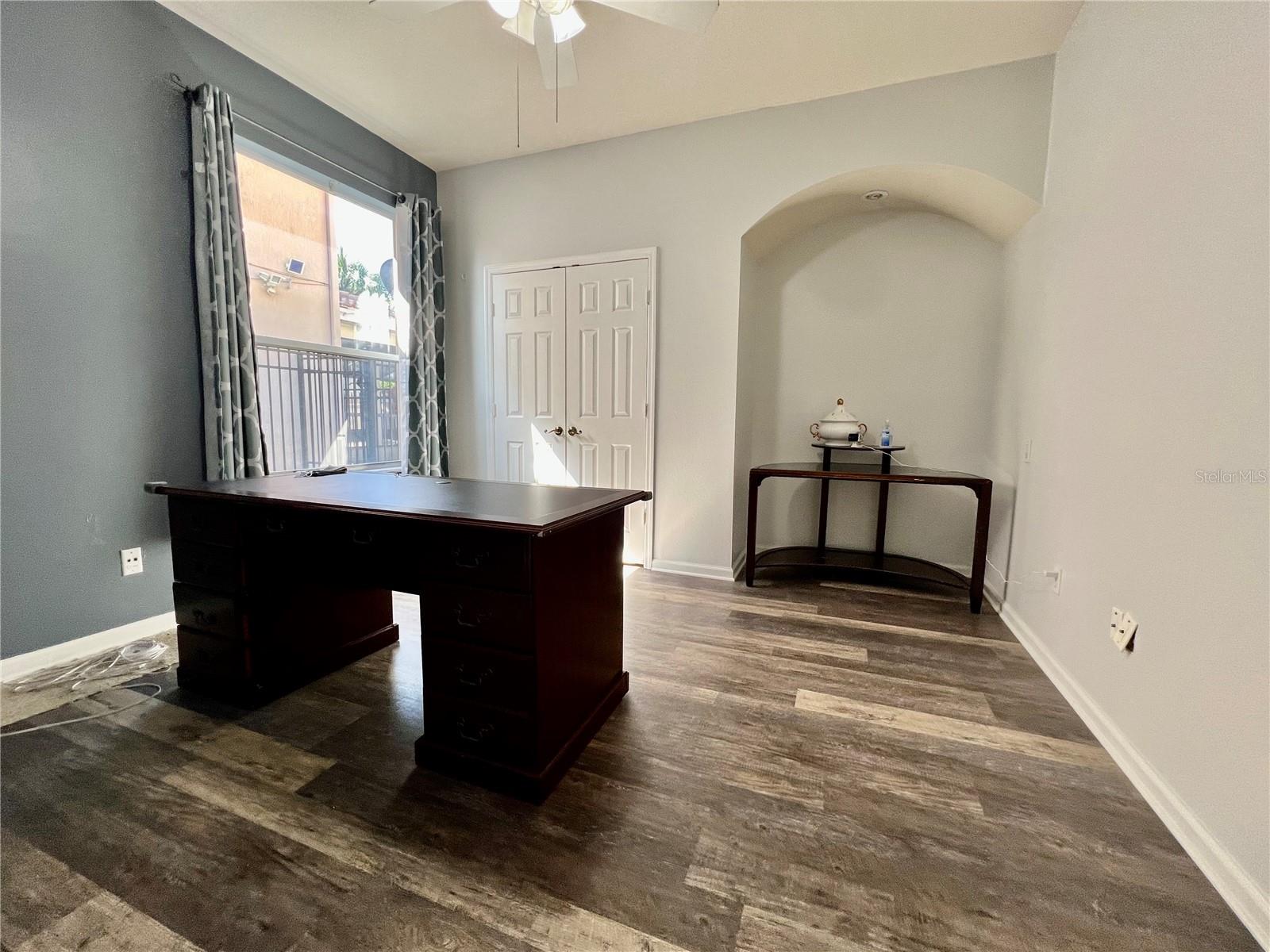 LANDSBROOK TERRACE - Residential Lease
