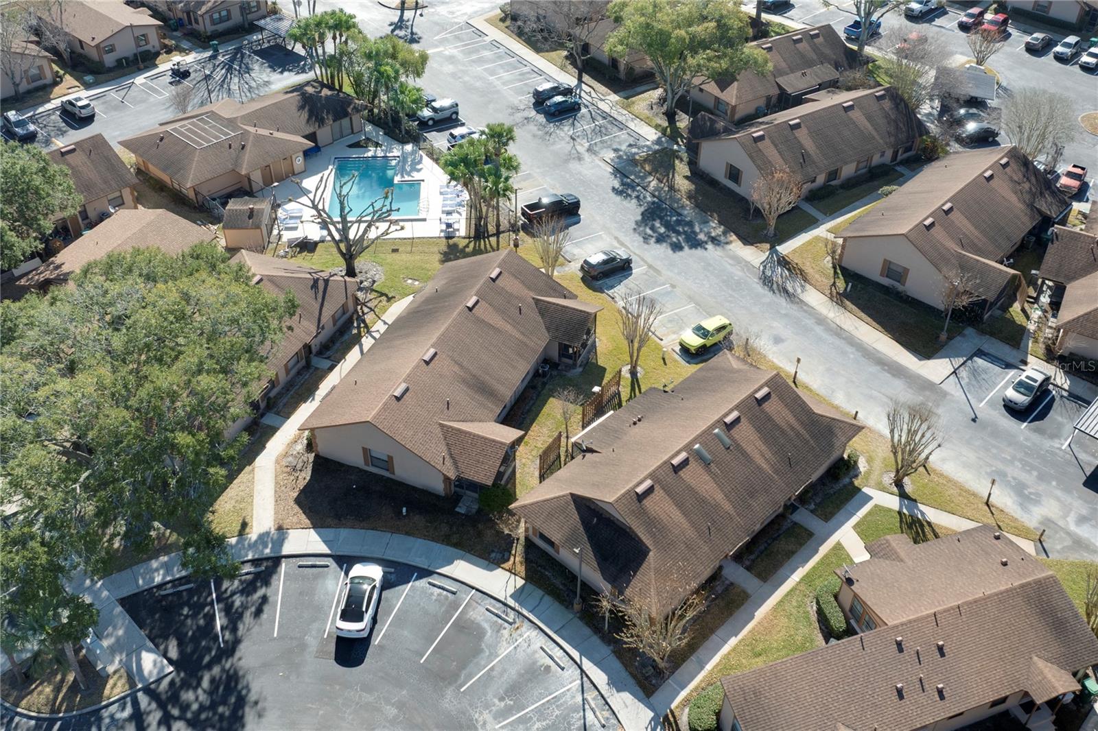 TOWNHOMES WINTER GARDEN - Residential
