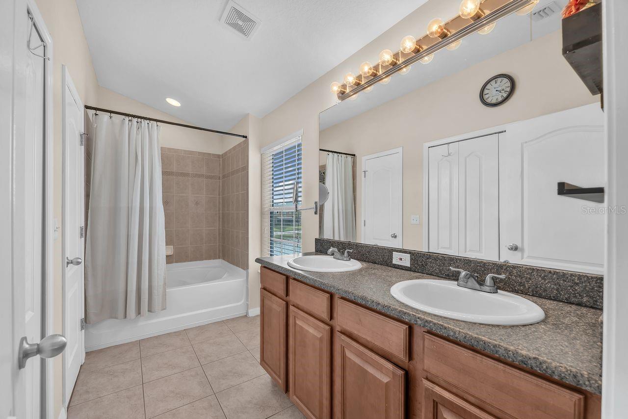SCHOONER COVE A CONDO PH 54 - Residential Lease