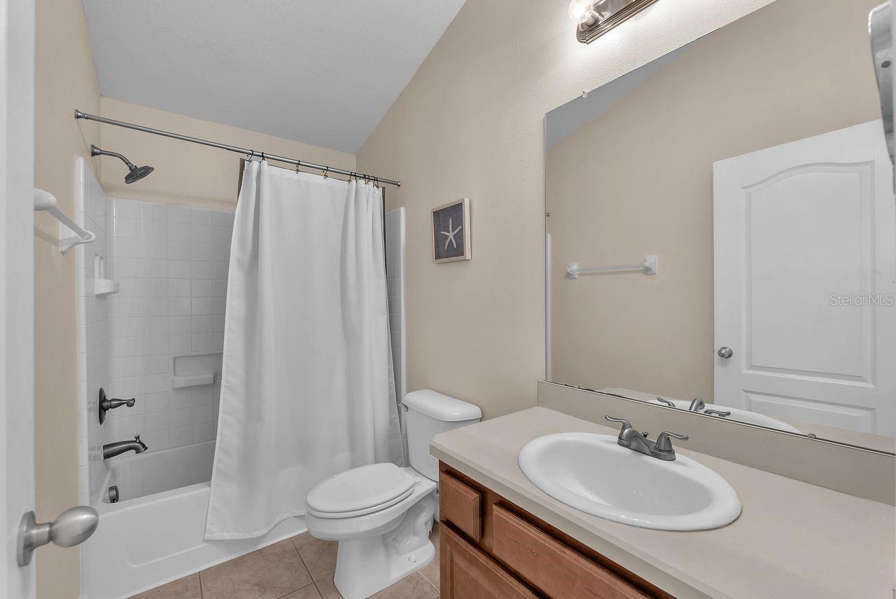 SCHOONER COVE A CONDO PH 54 - Residential Lease