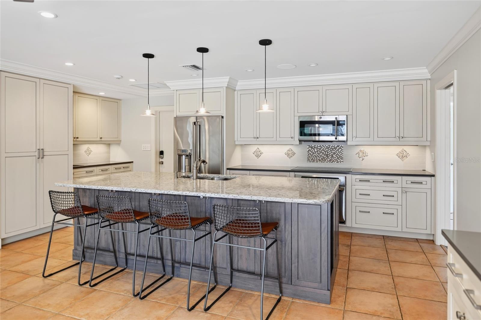 BIRD KEY SUB - Residential Lease