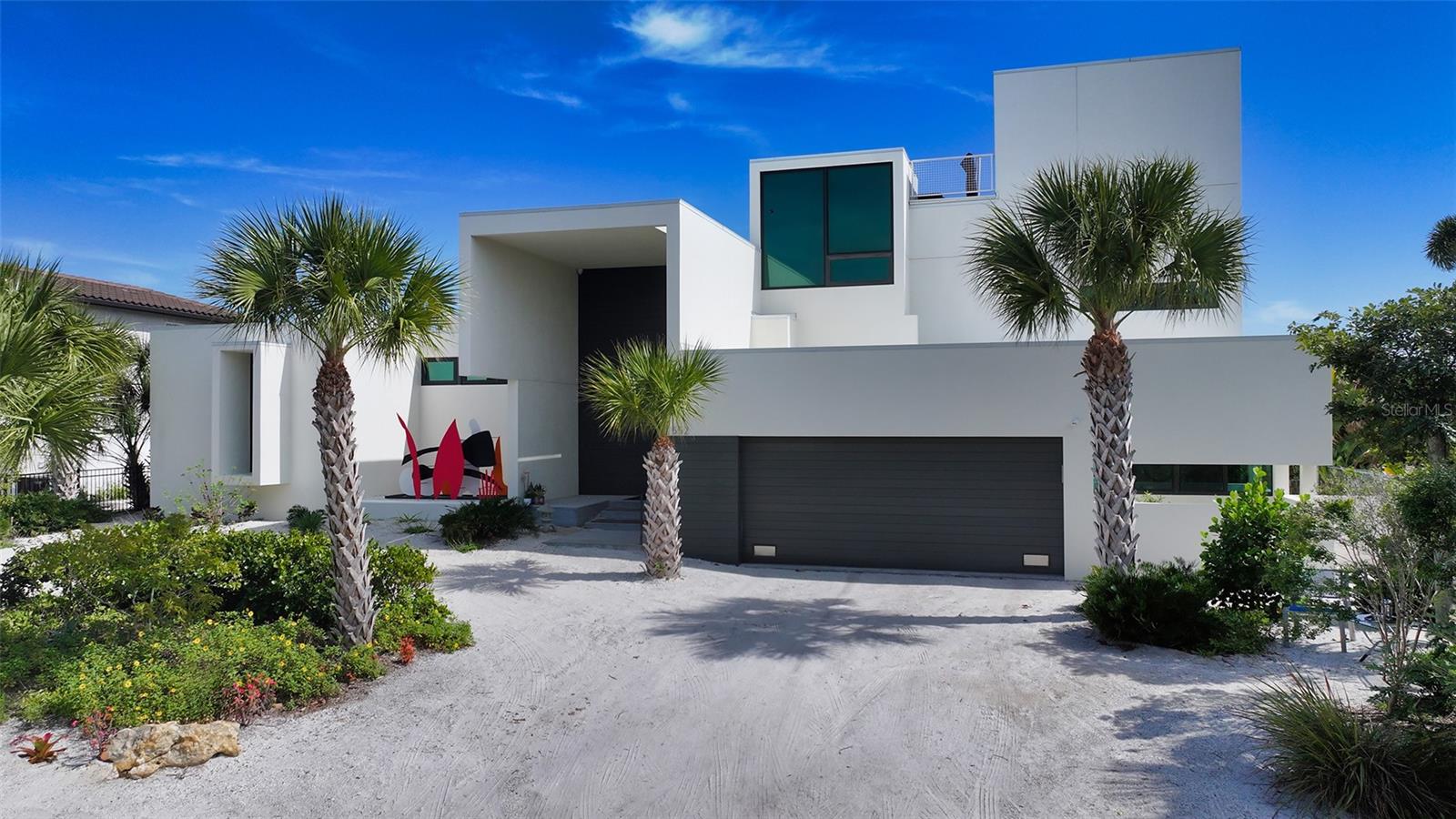 COUNTRY CLUB SHORES - Residential
