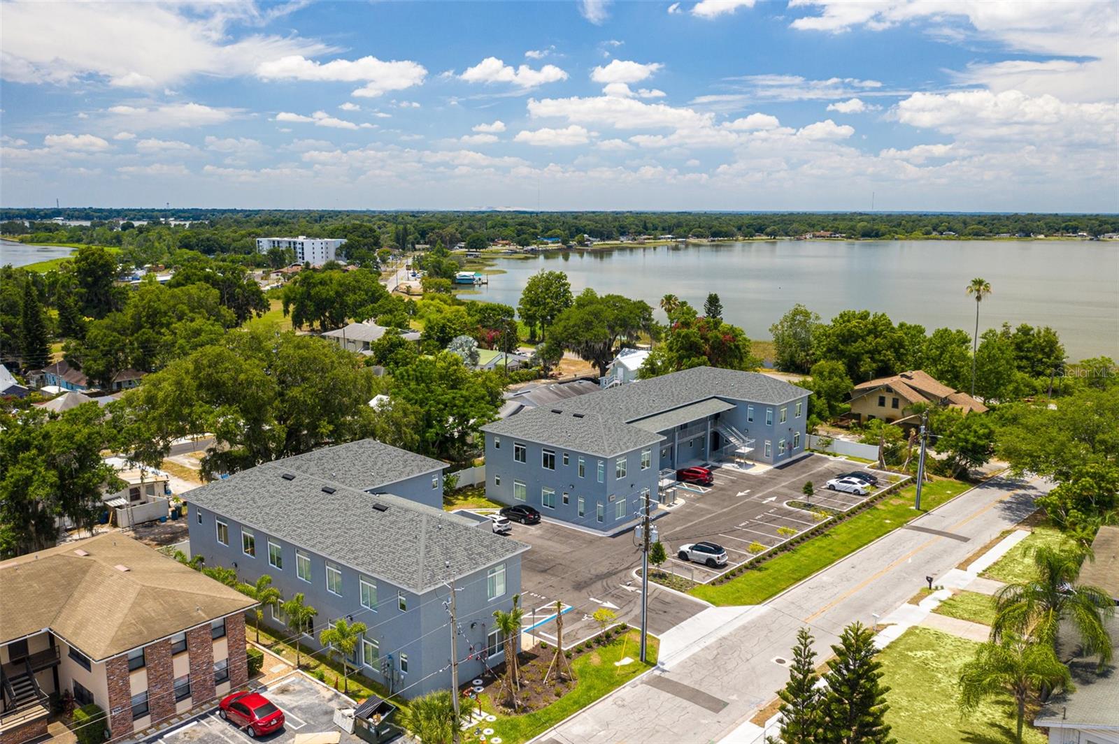 SUNSET PARK - Residential Income