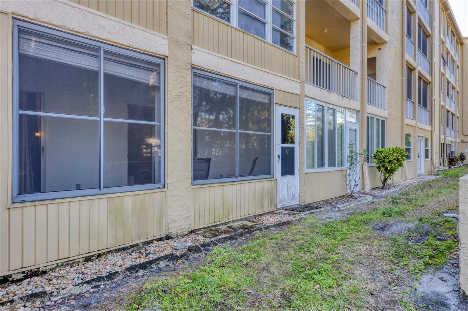 BAYSHORE ON THE LAKE APTS II SEC 3 - Residential