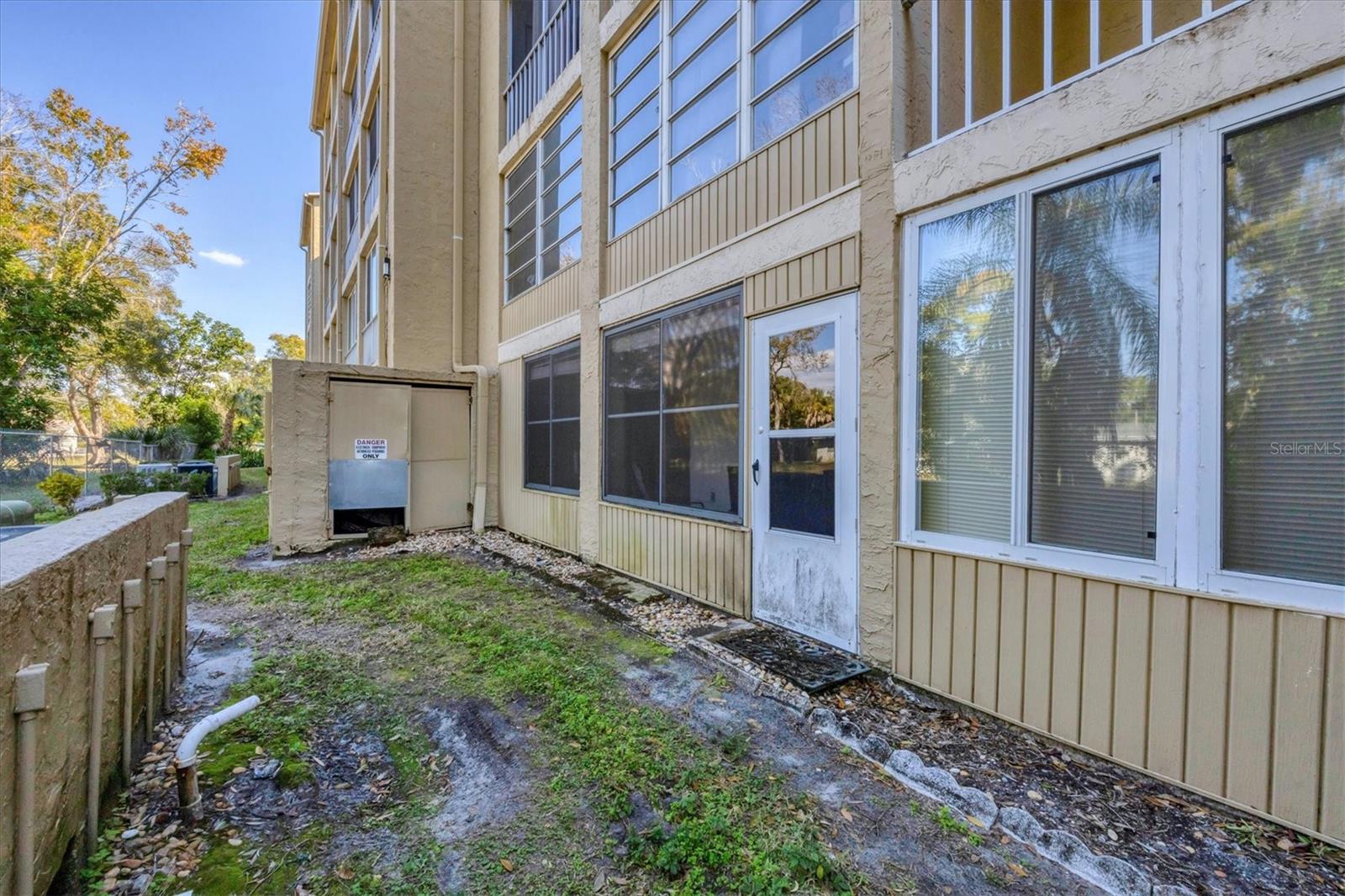 BAYSHORE ON THE LAKE APTS II SEC 3 - Residential