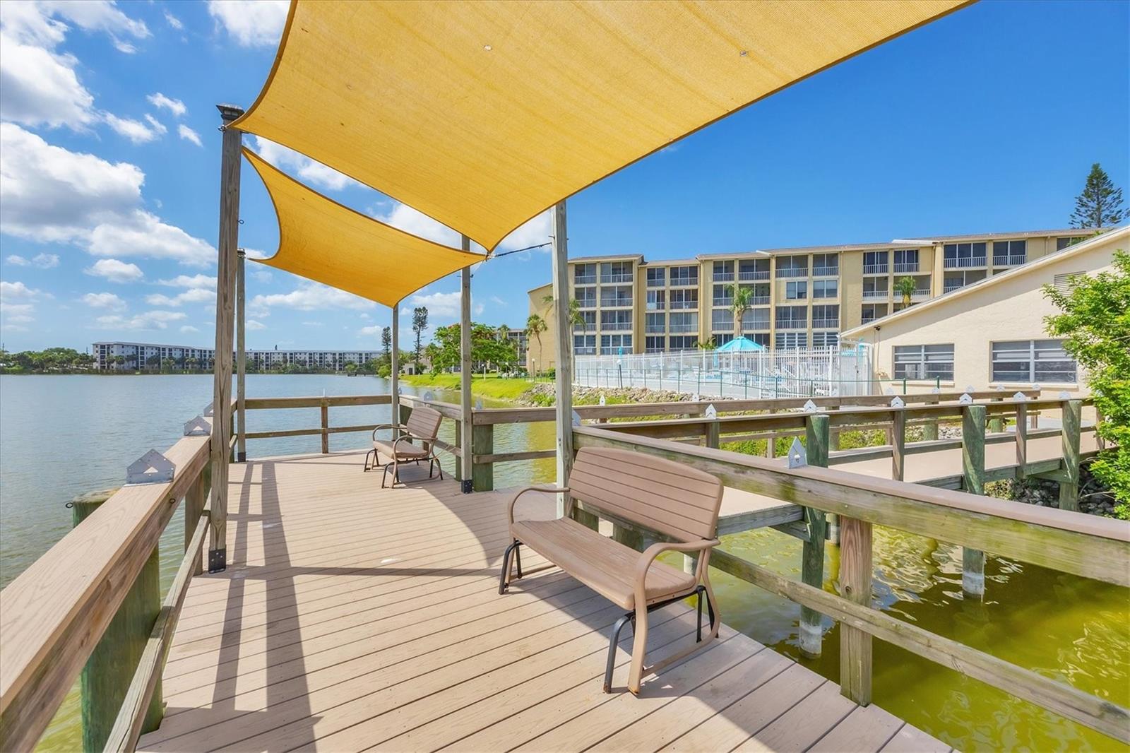 BAYSHORE ON THE LAKE APTS II SEC 3 - Residential