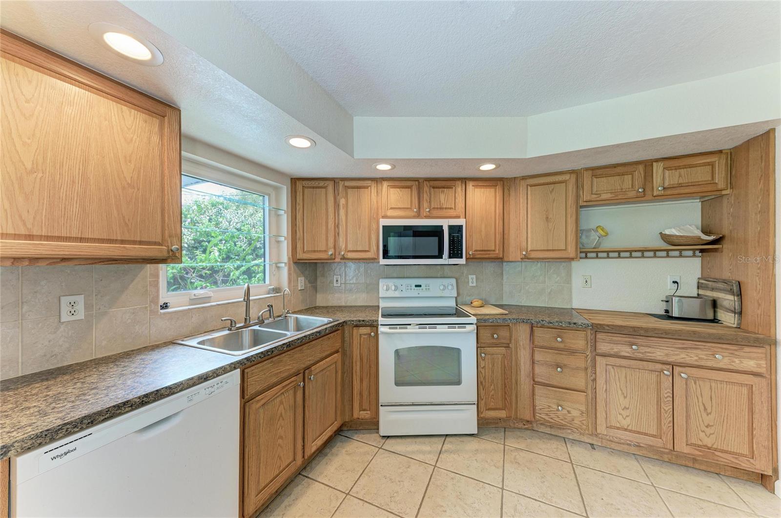 GROVE CITY TERRACE - Residential