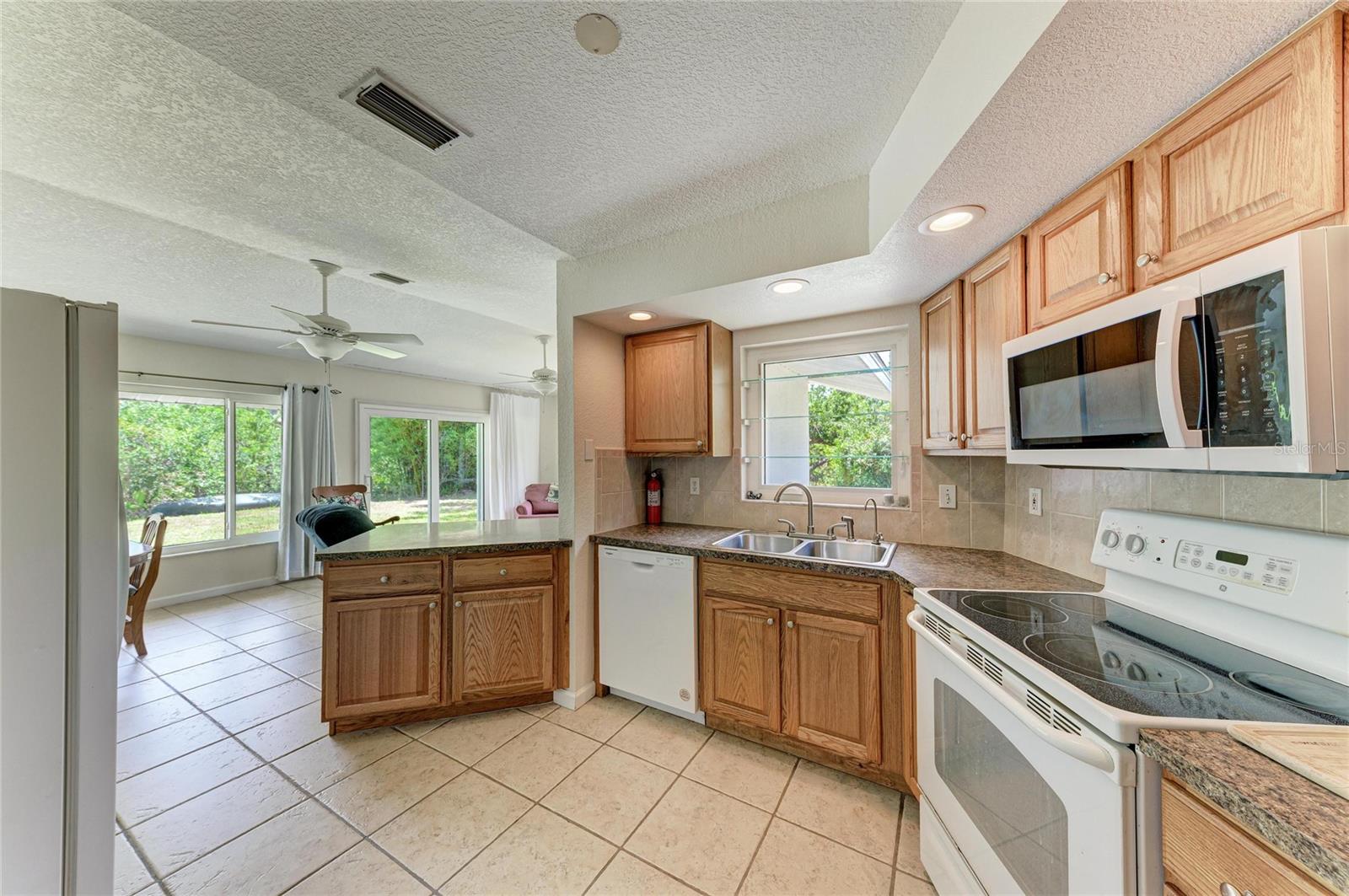GROVE CITY TERRACE - Residential