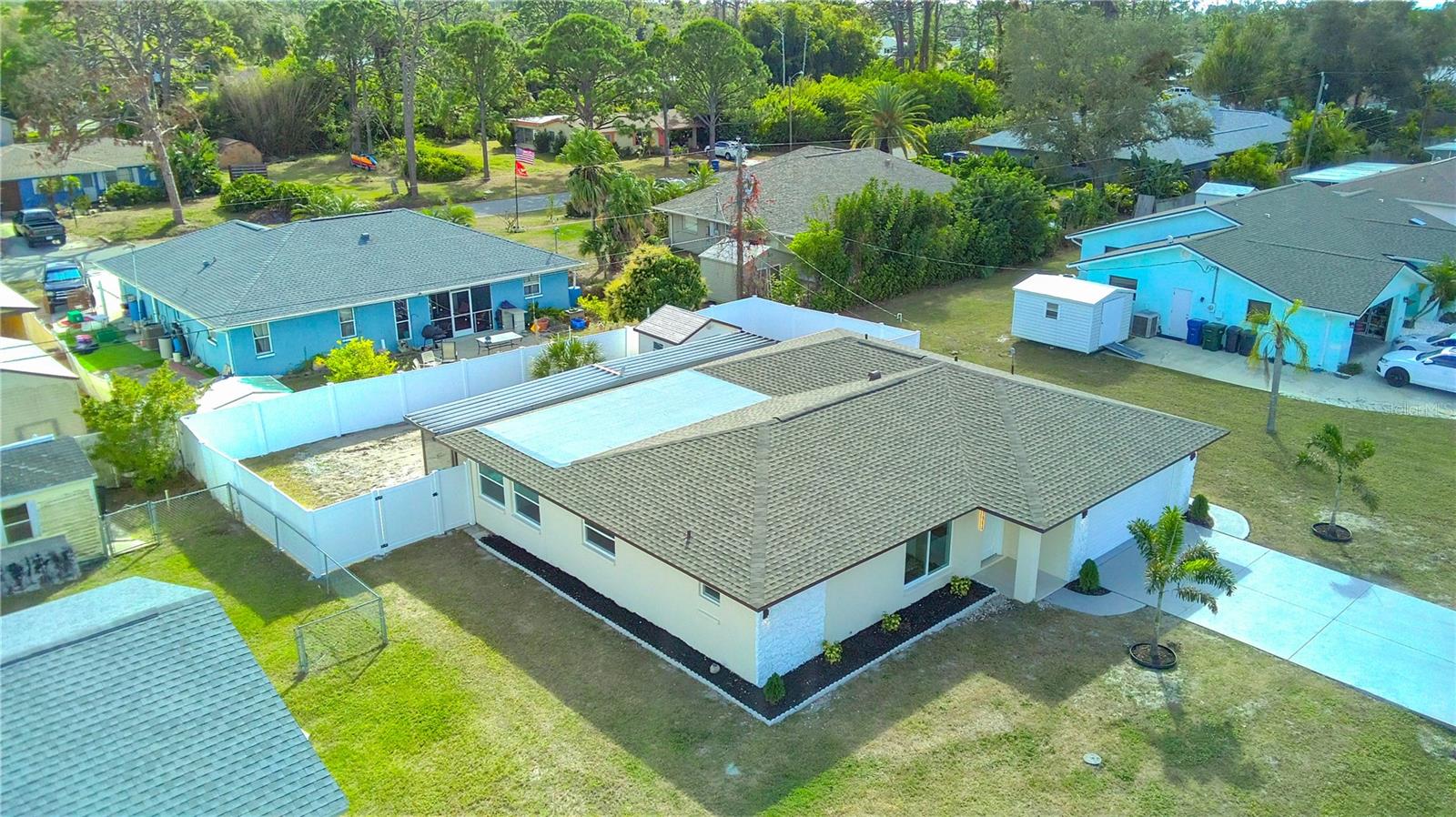 SOUTH VENICE - Residential