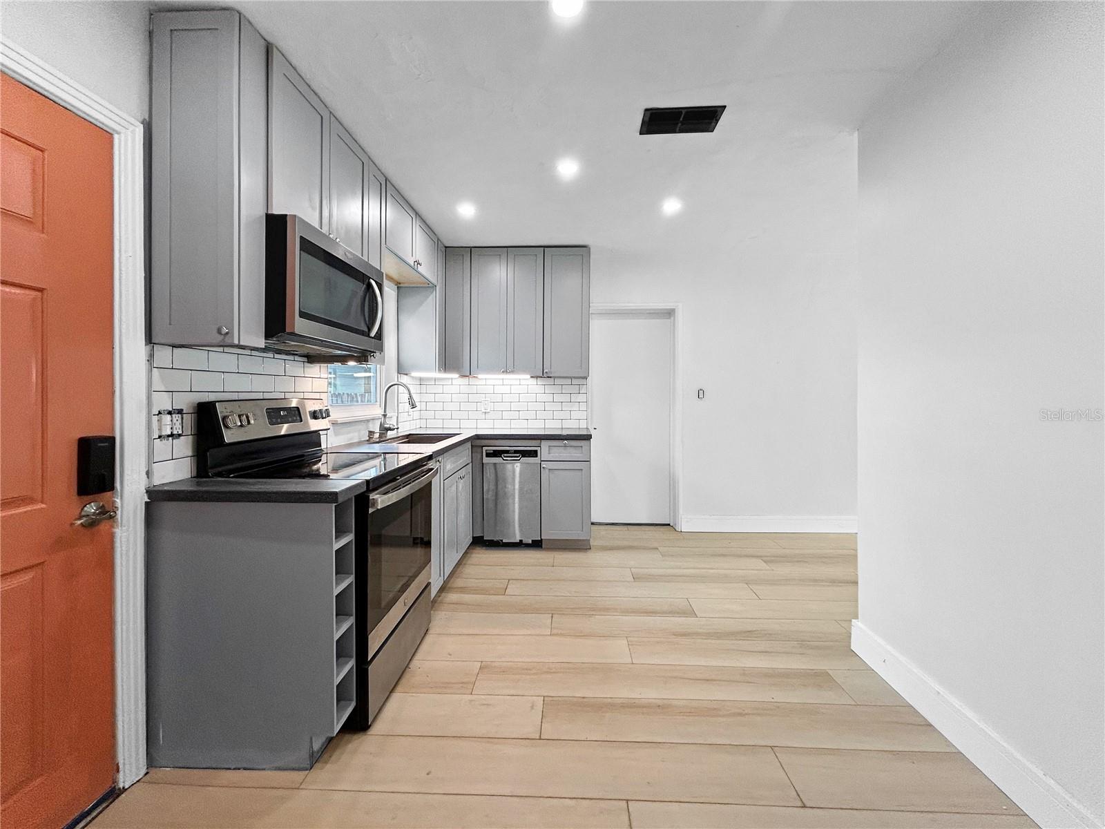 ARDMORE HEIGHTS - Residential