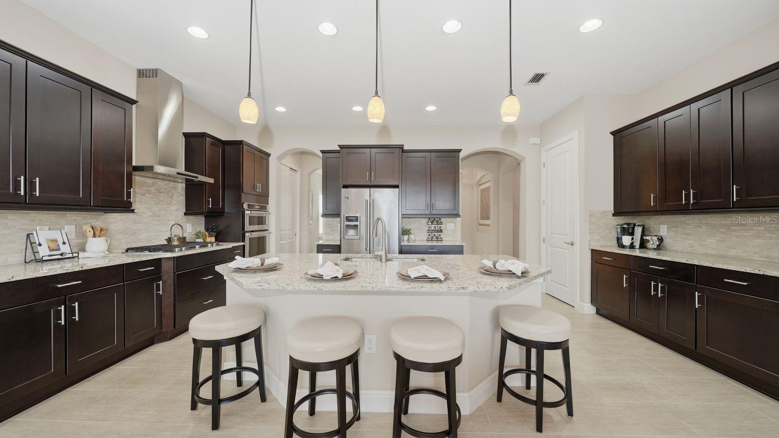 COUNTRY CLUB EAST AT LAKEWD RNCH XX - Residential