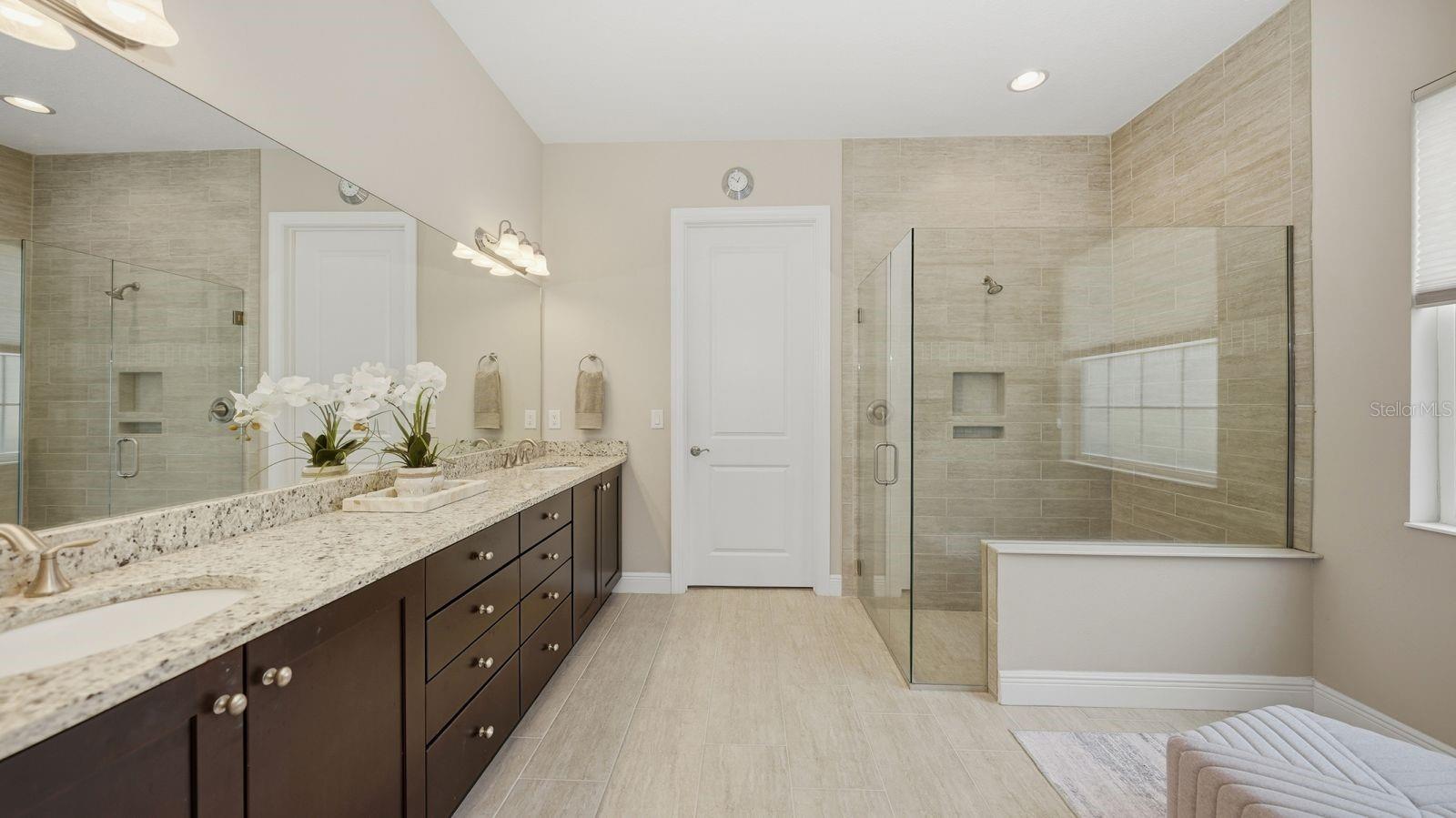 COUNTRY CLUB EAST AT LAKEWD RNCH XX - Residential
