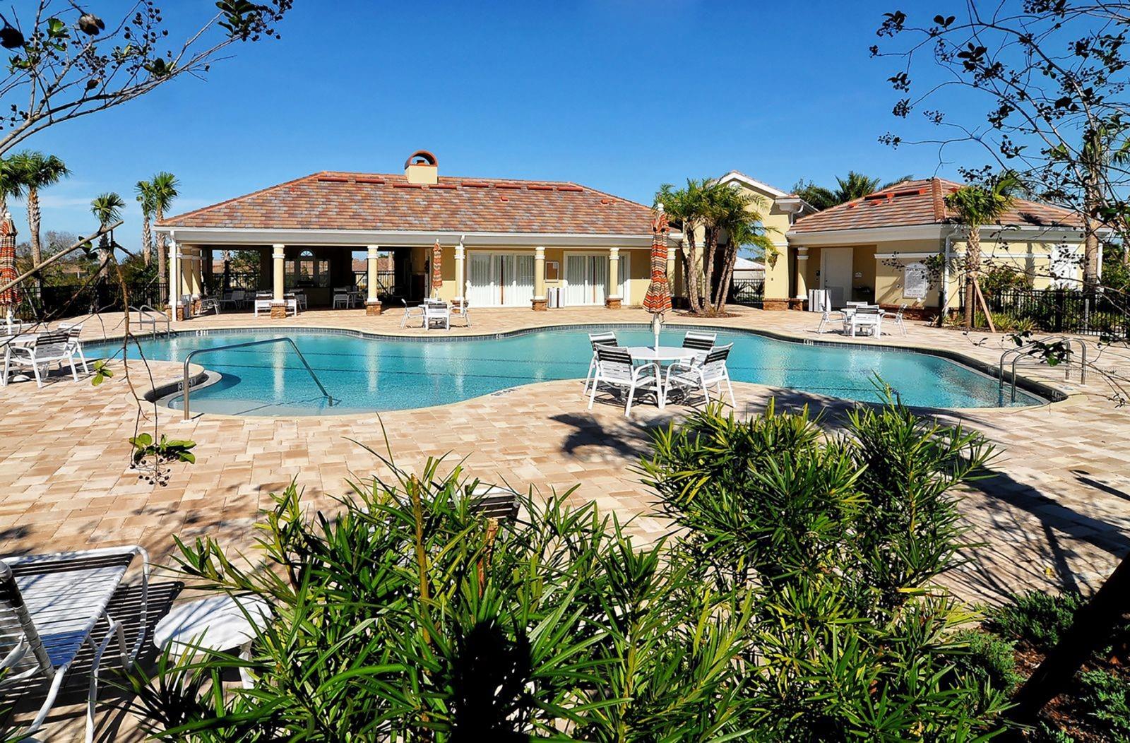 COUNTRY CLUB EAST AT LAKEWD RNCH XX - Residential