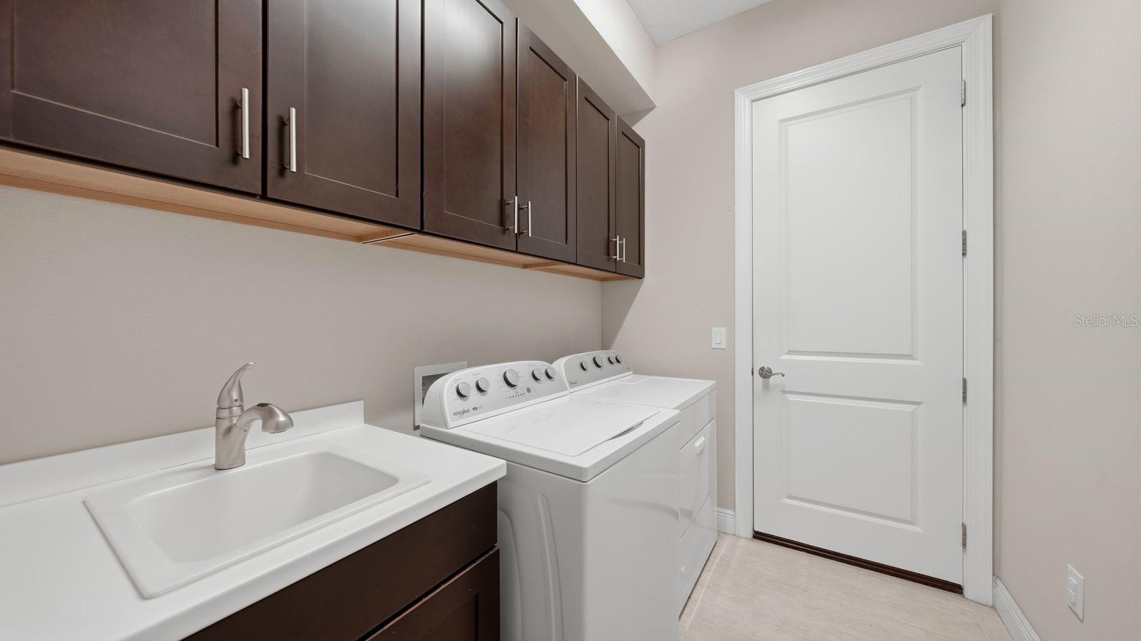 COUNTRY CLUB EAST AT LAKEWD RNCH XX - Residential