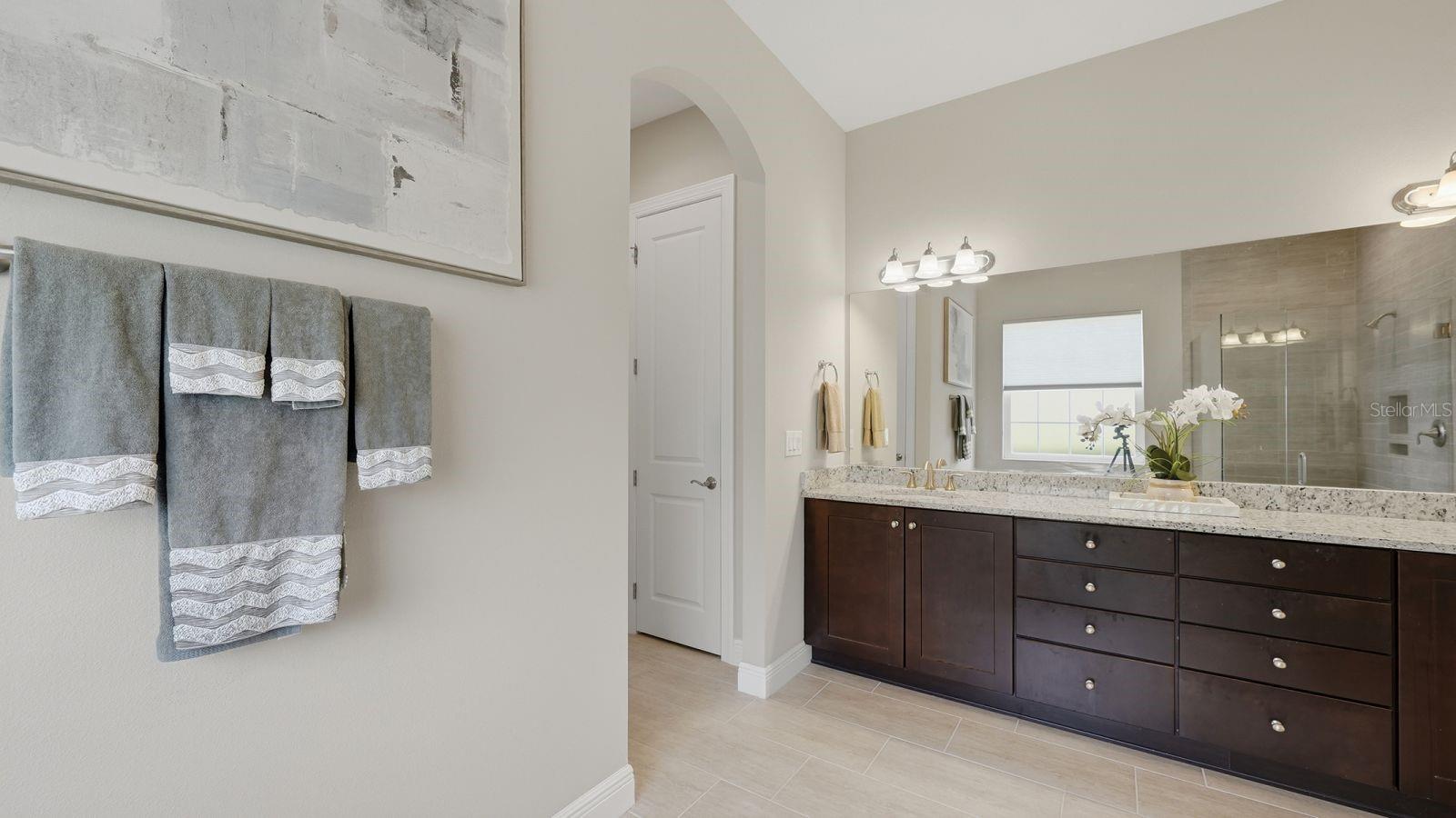 COUNTRY CLUB EAST AT LAKEWD RNCH XX - Residential
