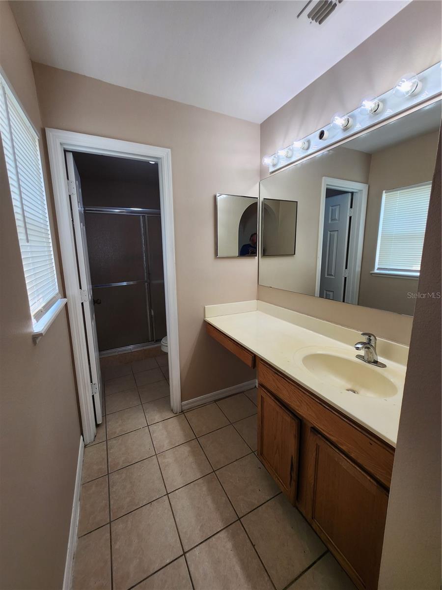 BOYETTE CREEK PH 01 - Residential Lease