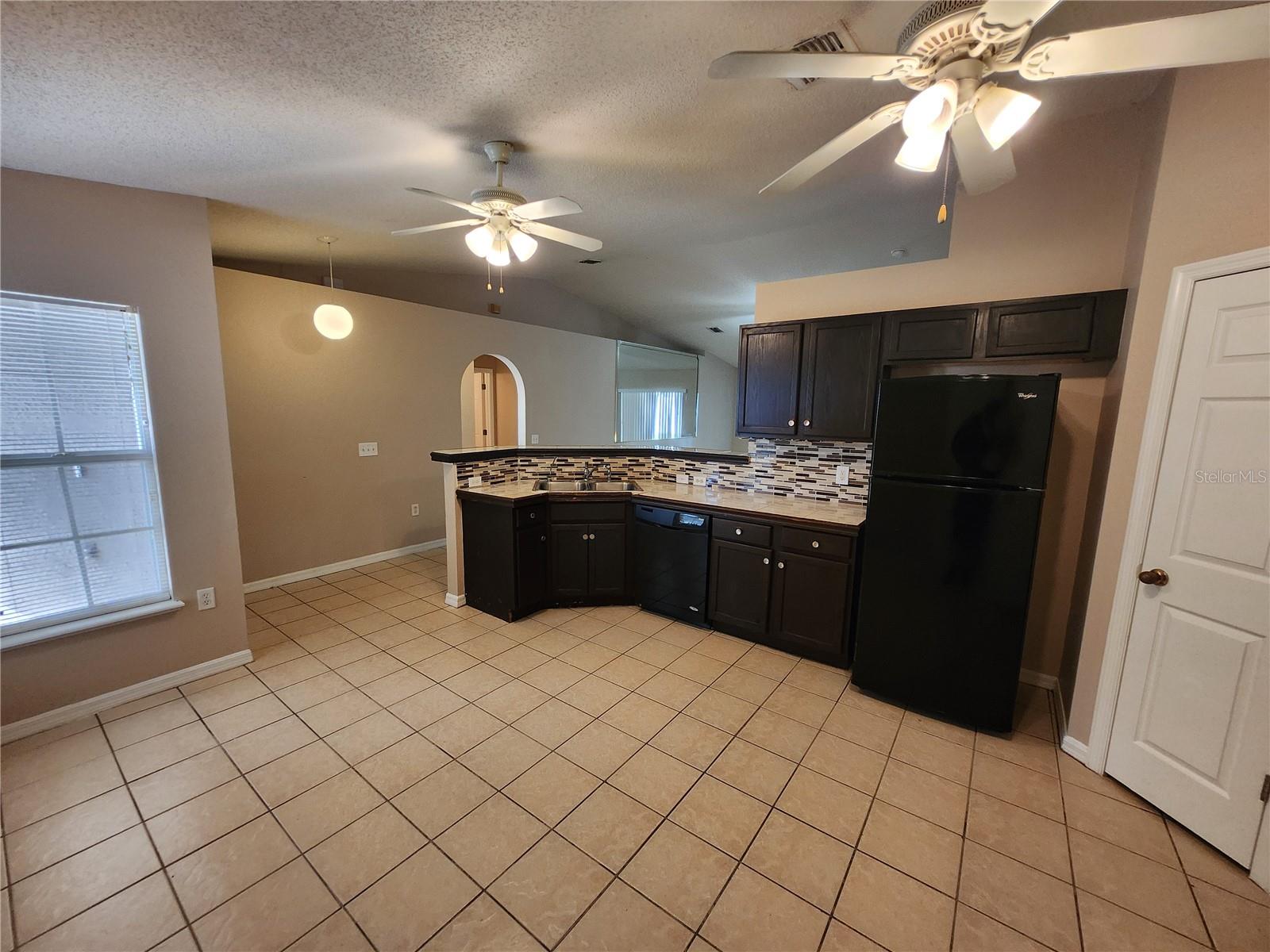 BOYETTE CREEK PH 01 - Residential Lease