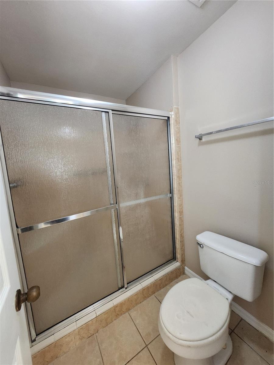 BOYETTE CREEK PH 01 - Residential Lease