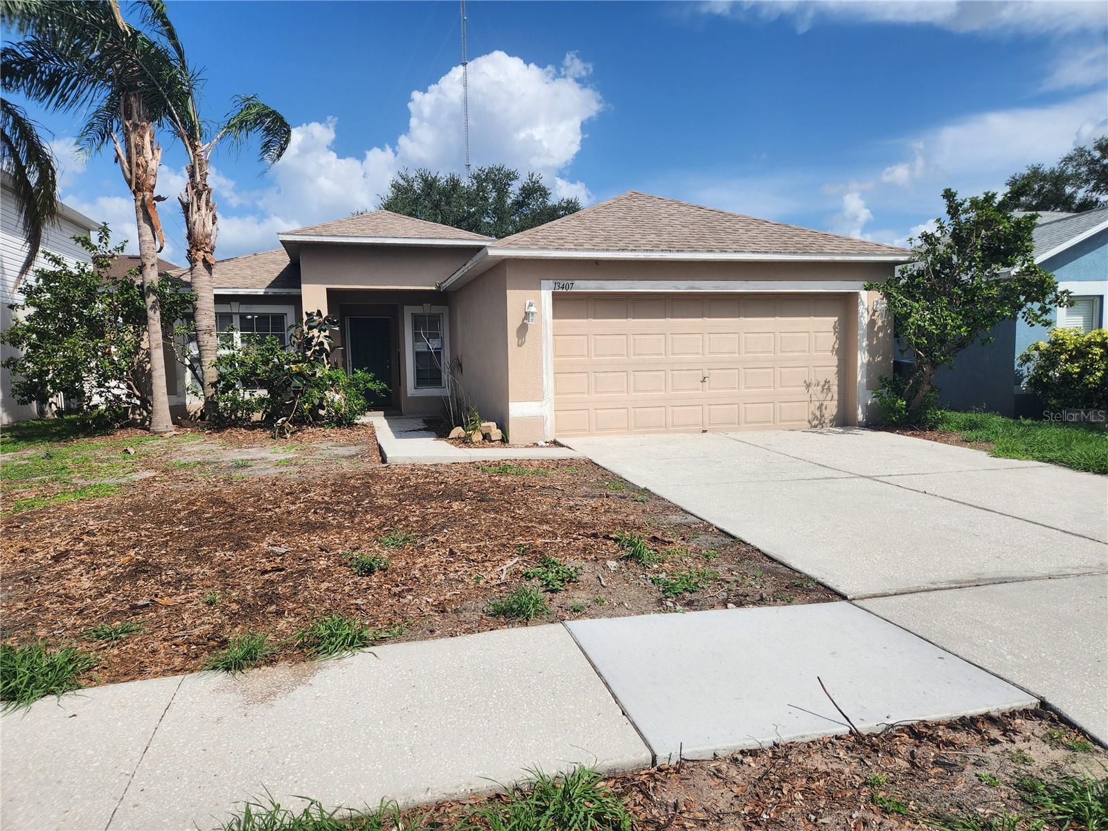 BOYETTE CREEK PH 01 - Residential Lease