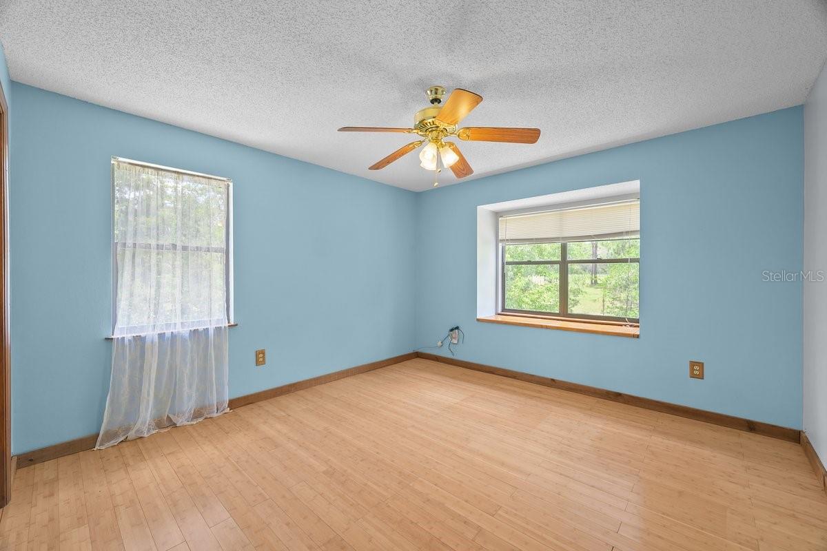 CUE LAKE HILLS - Residential