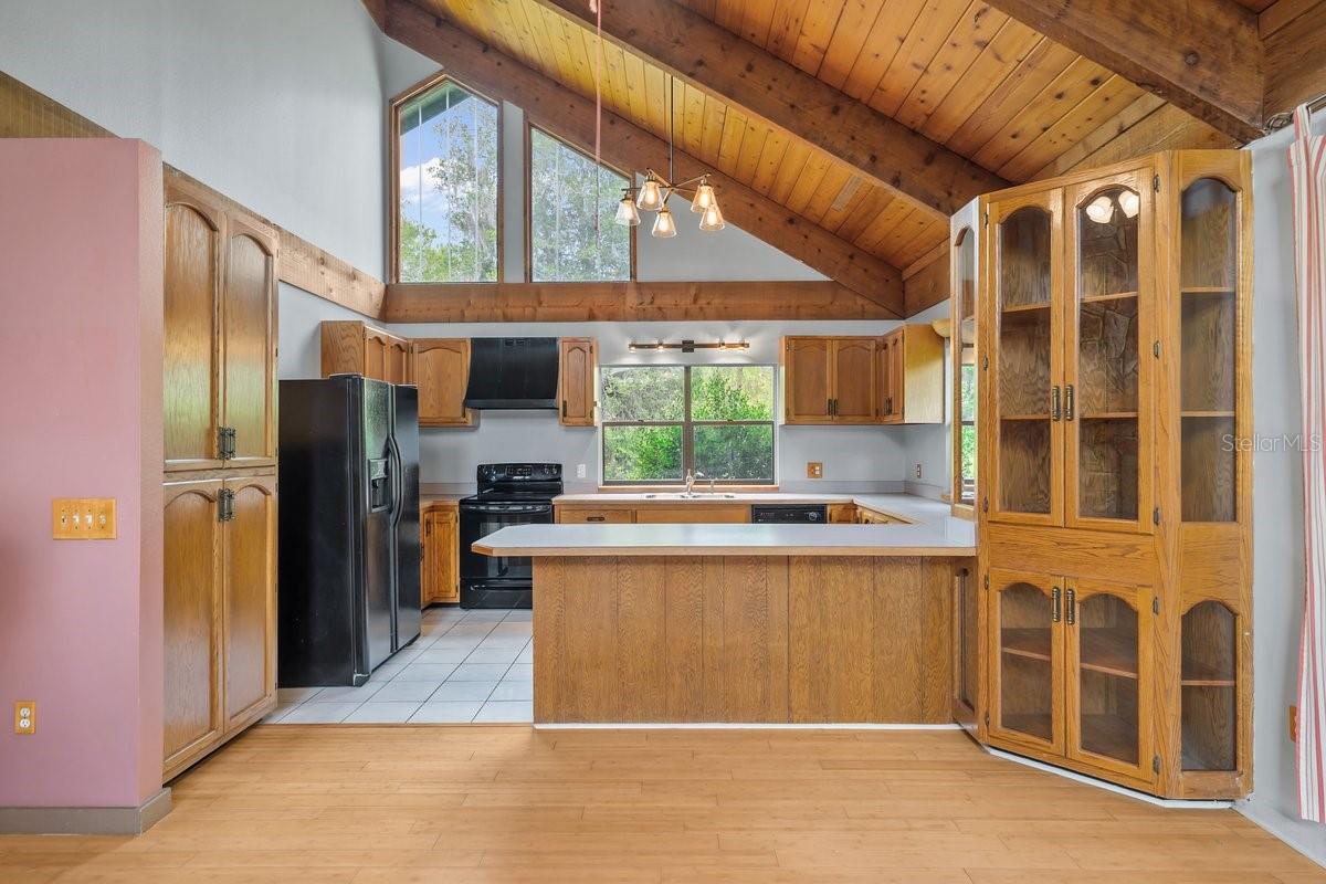 CUE LAKE HILLS - Residential