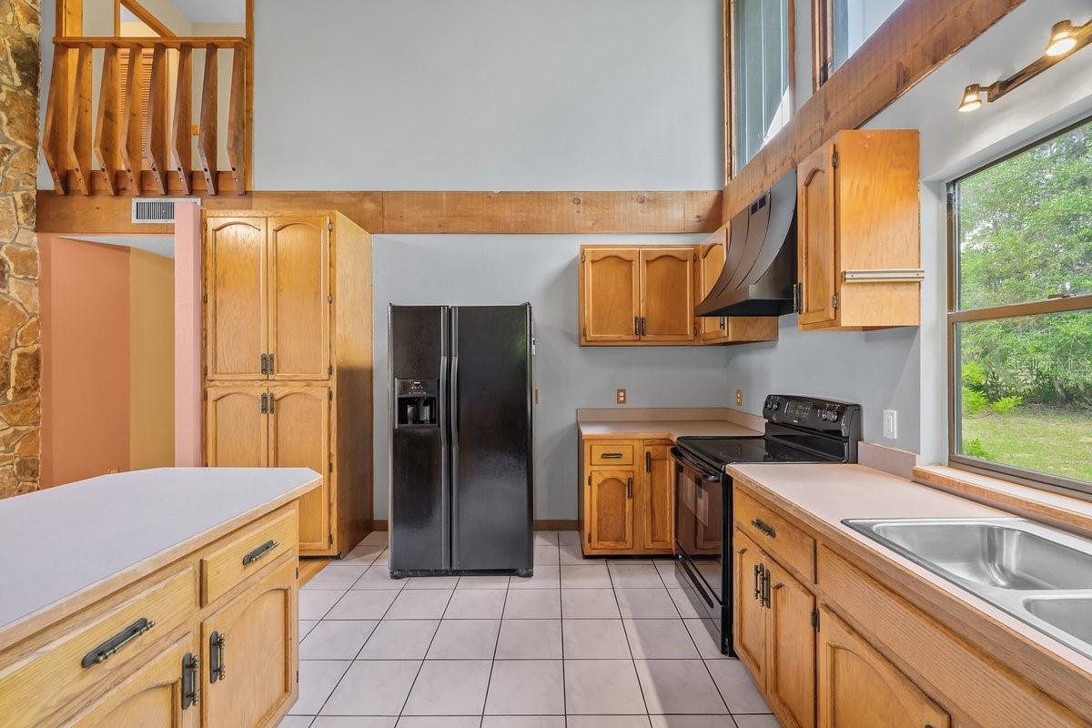 CUE LAKE HILLS - Residential